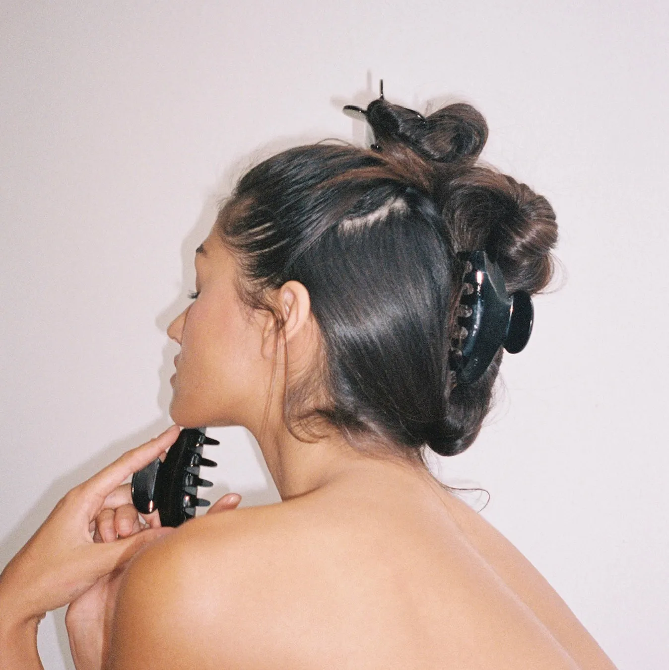 Lil Effing Clip in Noir sold by Emi Jay product image thumbnail 2