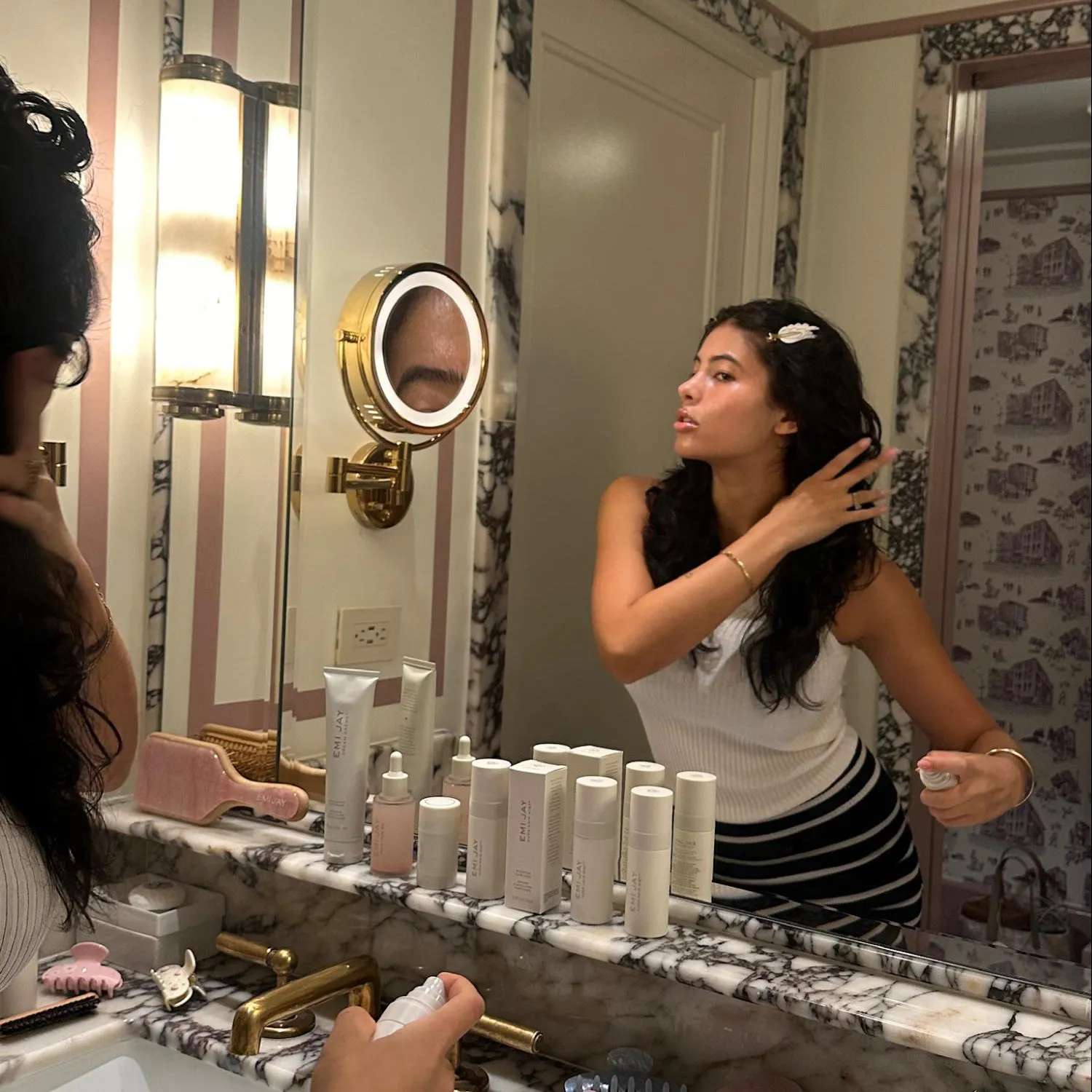 Popstar Clips in Dove Wing sold by Emi Jay product image thumbnail 4