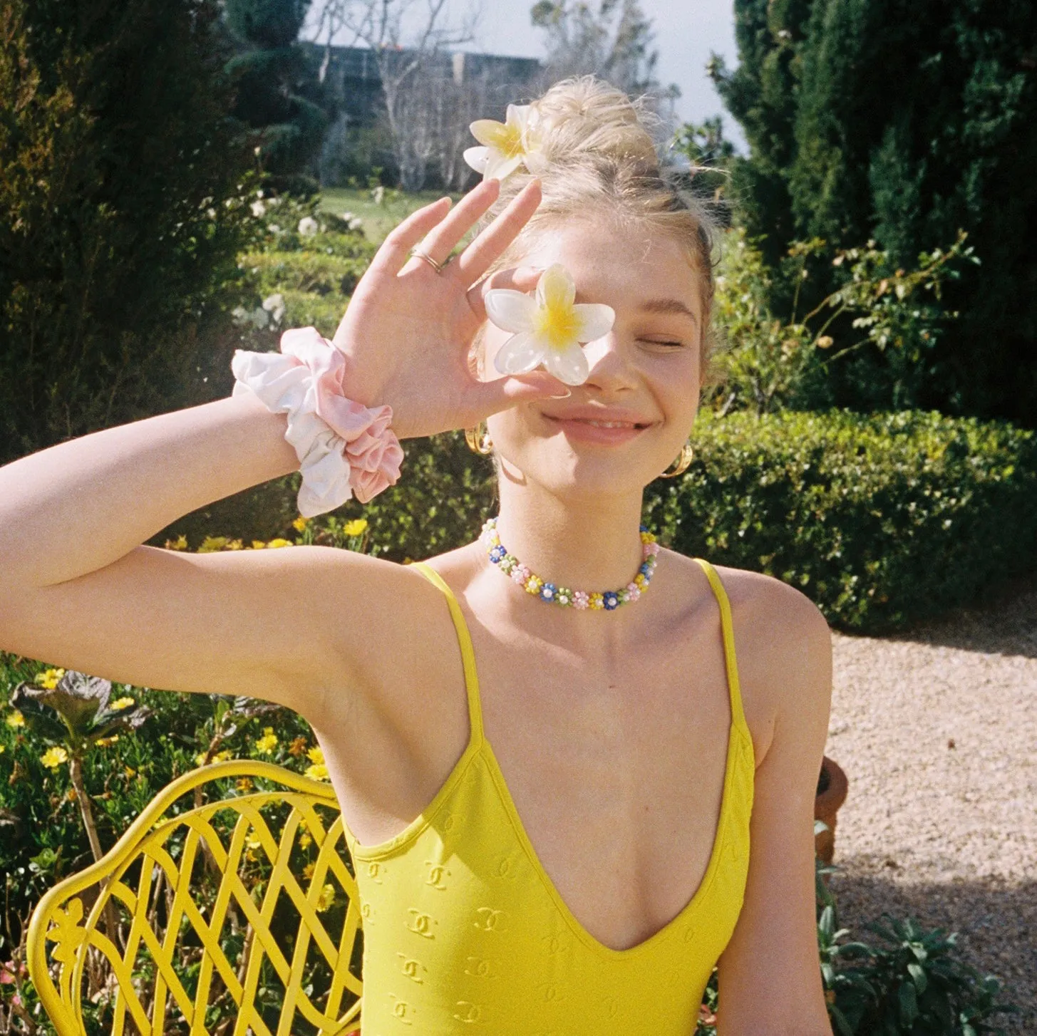 Super Bloom Clip in Coconut sold by Emi Jay product image thumbnail 4