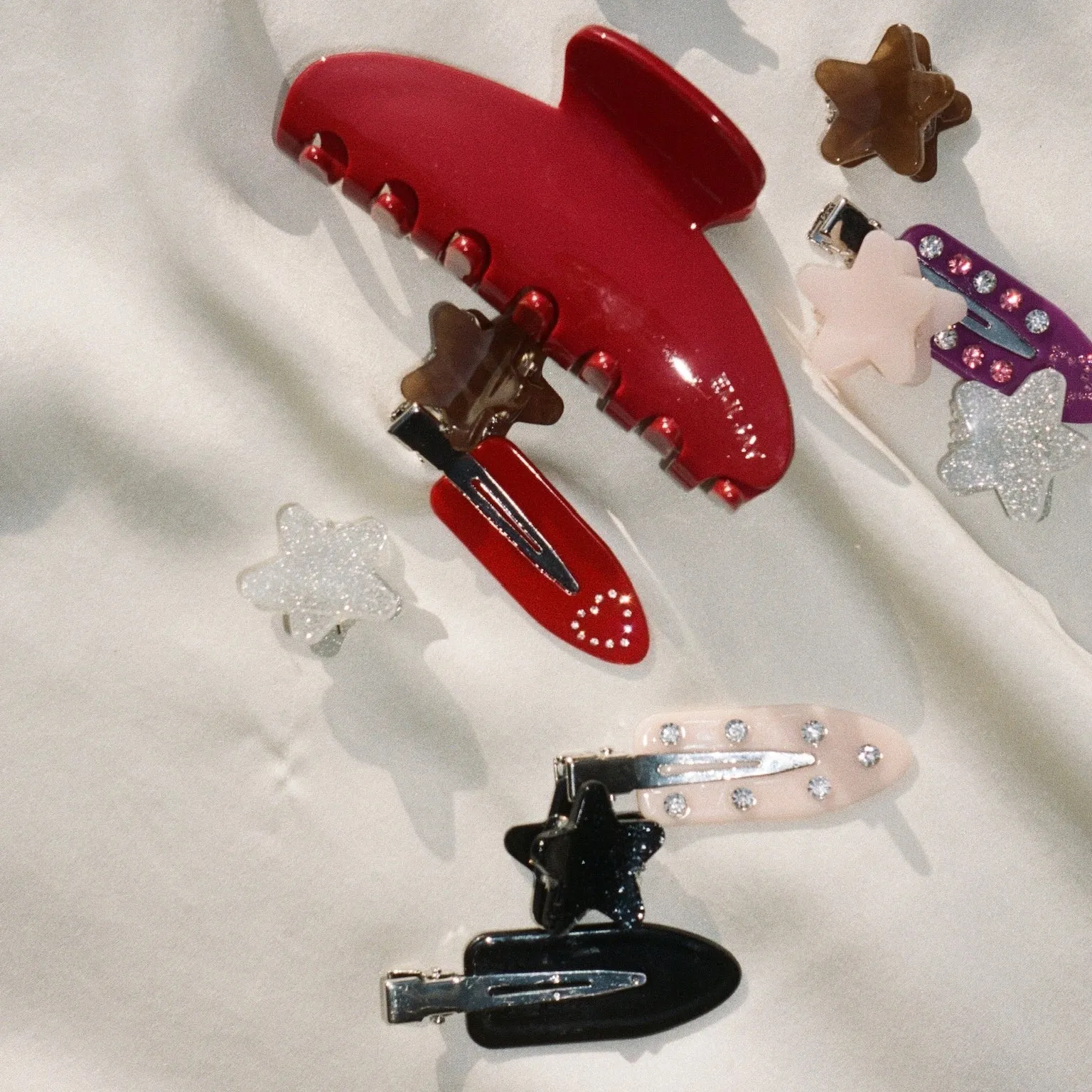 Popstar Clips in Crème Brûlée sold by Emi Jay product image thumbnail 2