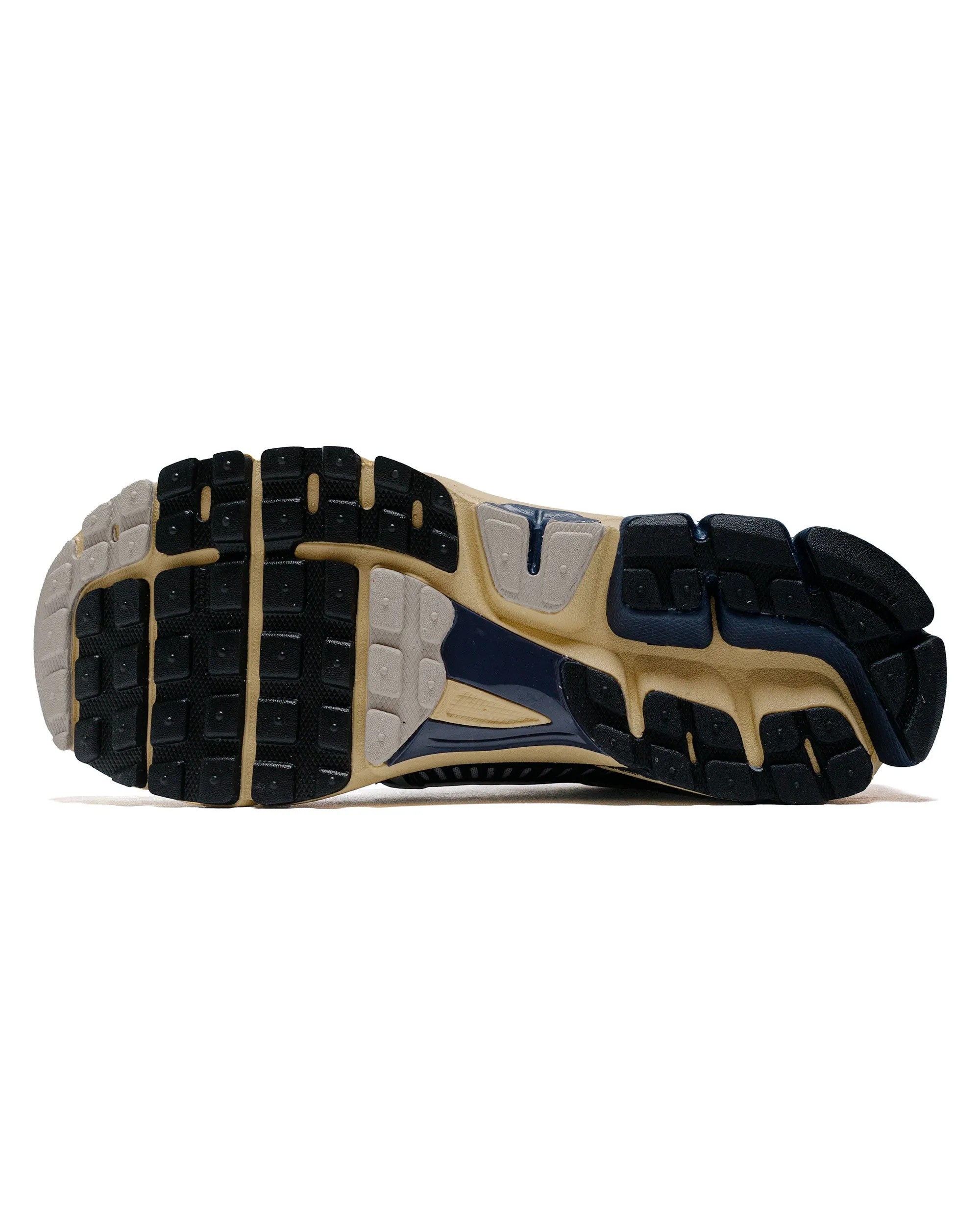 Nike Zoom Vomero 5 White/Thunder Blue/Cream II sold by Lost & Found product image thumbnail 5