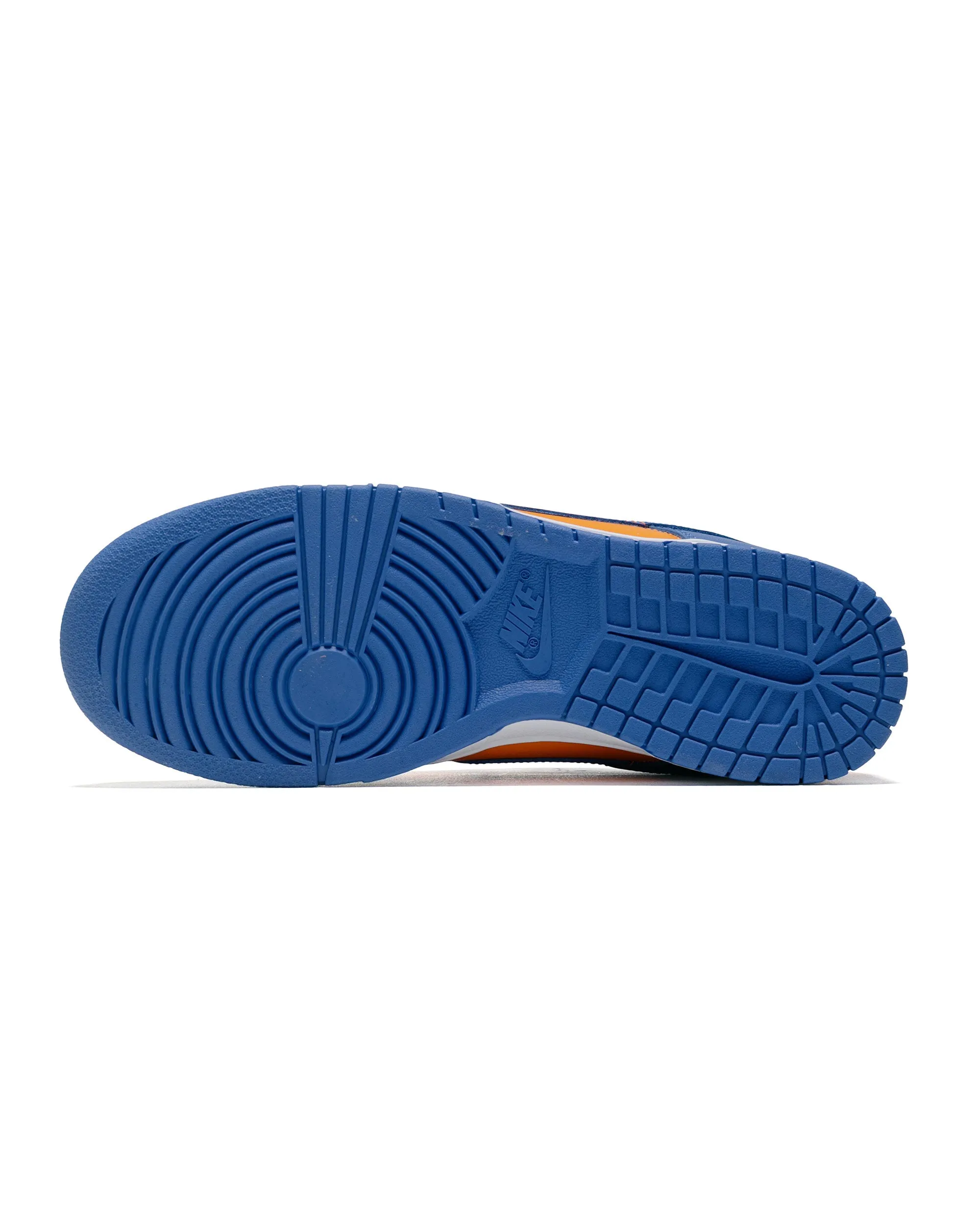 Nike Dunk Low Retro 'Knicks' sold by Lost & Found product image thumbnail 5