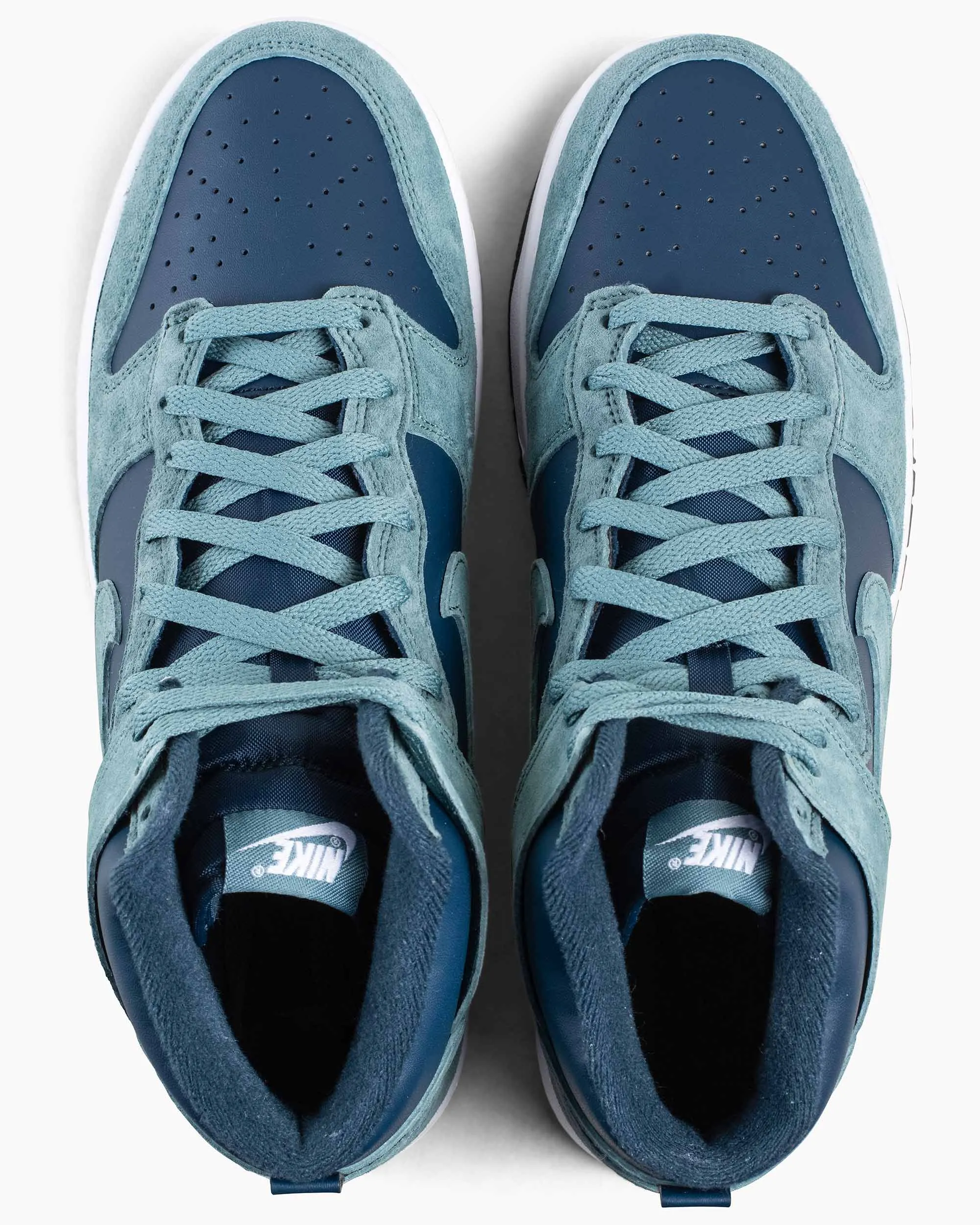 Nike Dunk High Retro PRM Armory Navy sold by Lost & Found product image thumbnail 4