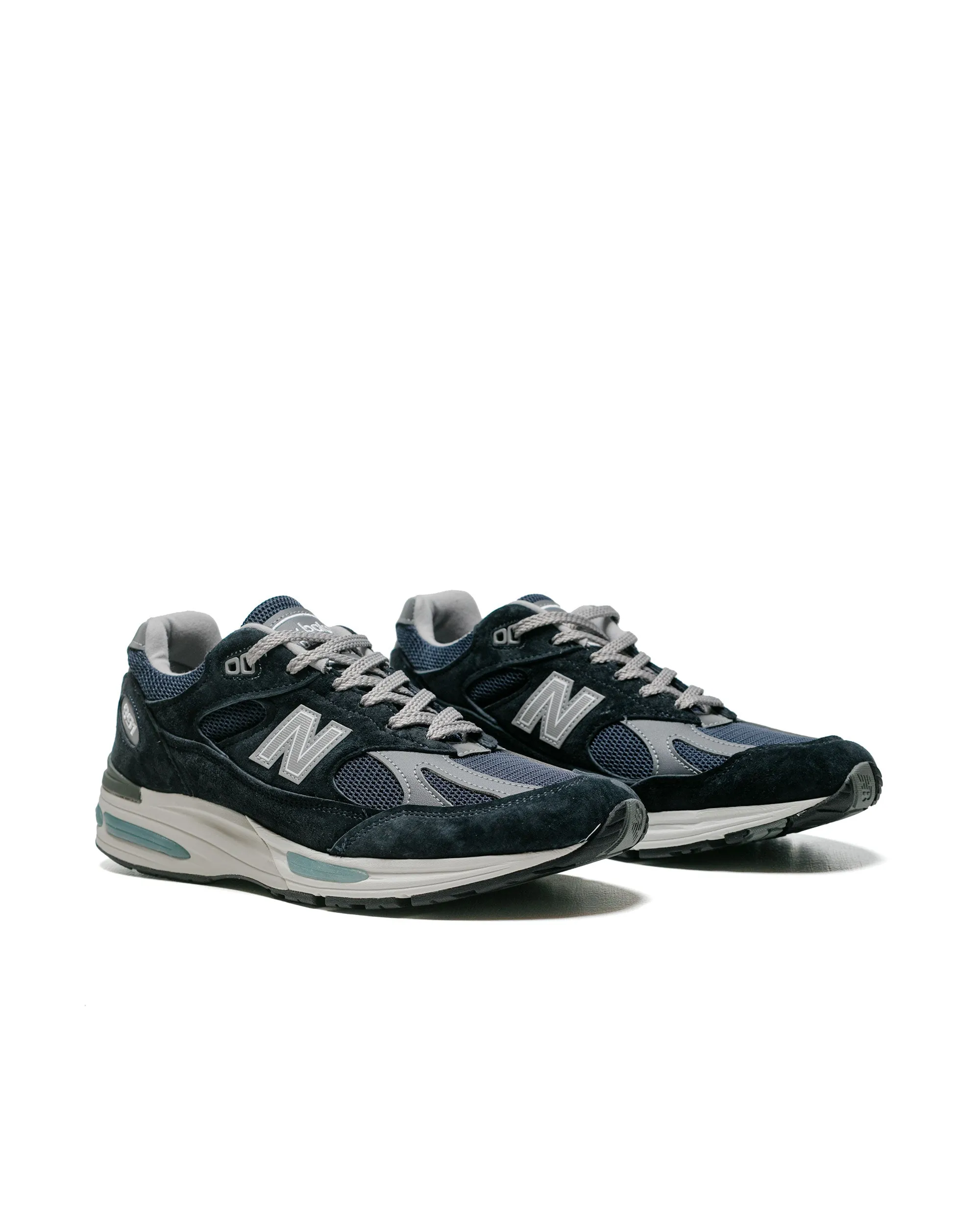 New Balance U991NV2 Dark Navy/Smoked Pearl sold by Lost & Found product image thumbnail 2