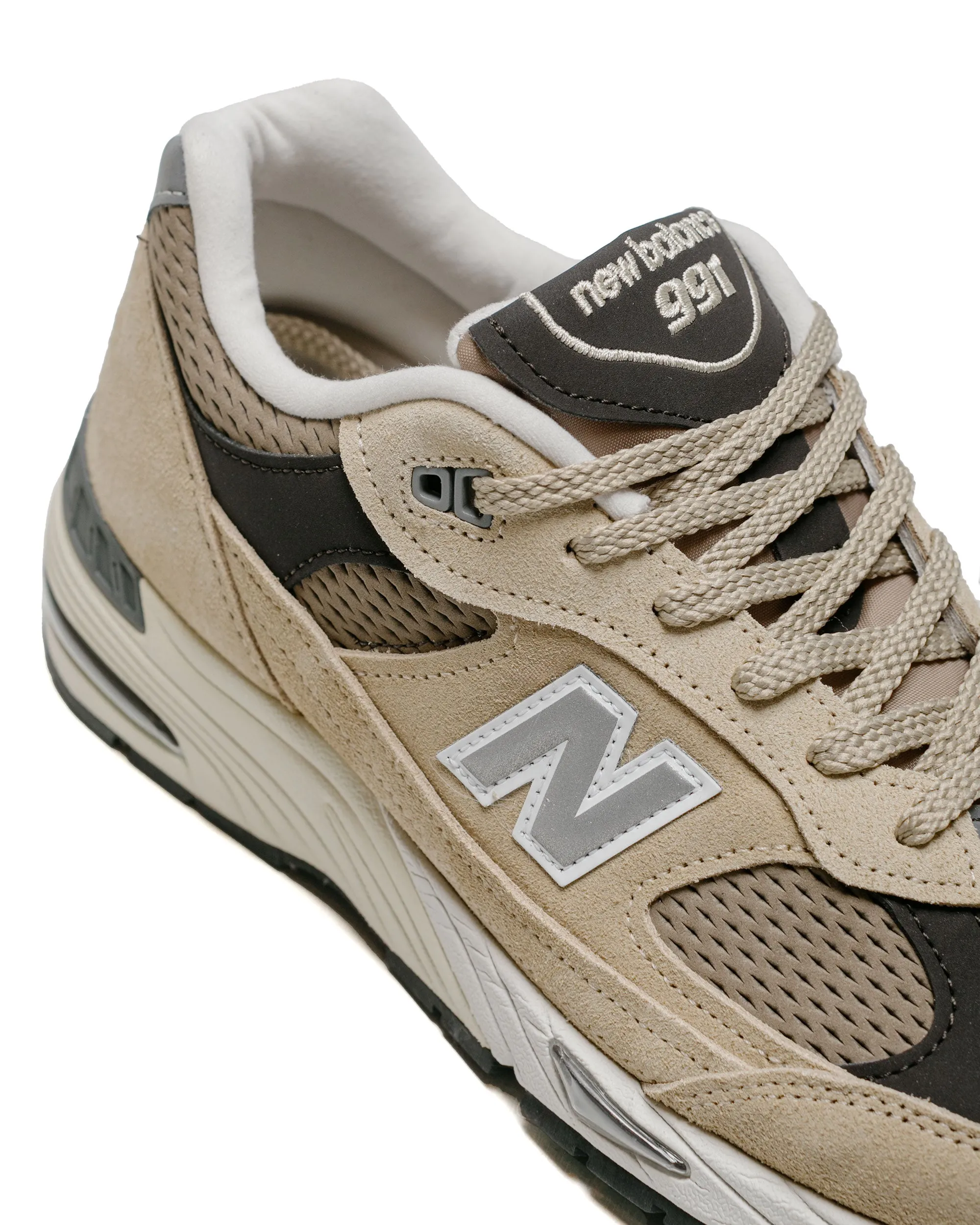 New Balance M991CGB Pale Khaki sold by Lost & Found product image thumbnail 3