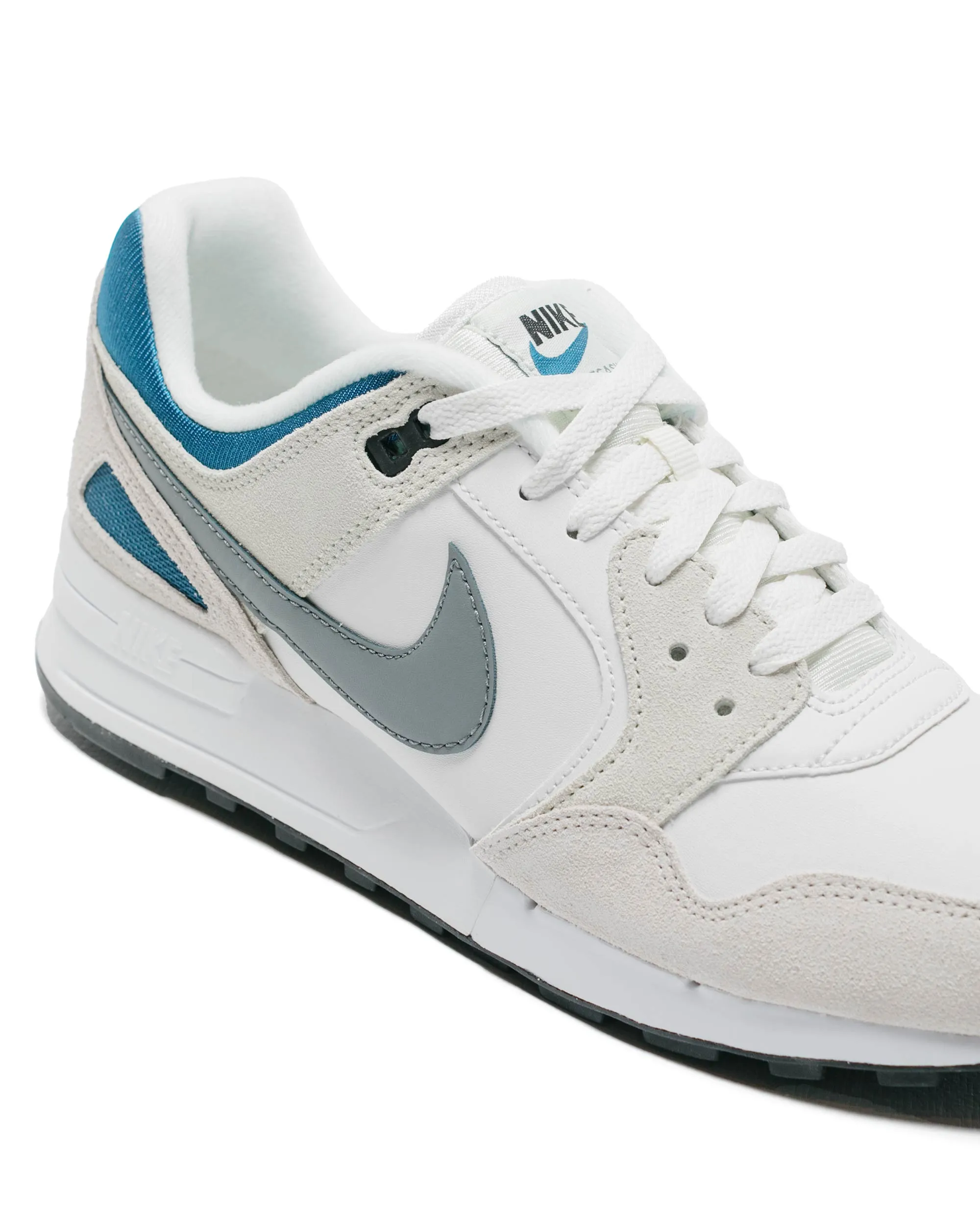 Nike Air Pegasus 89 PRM Summit White/Industrial Blue/Cool Grey sold by Lost & Found product image thumbnail 3