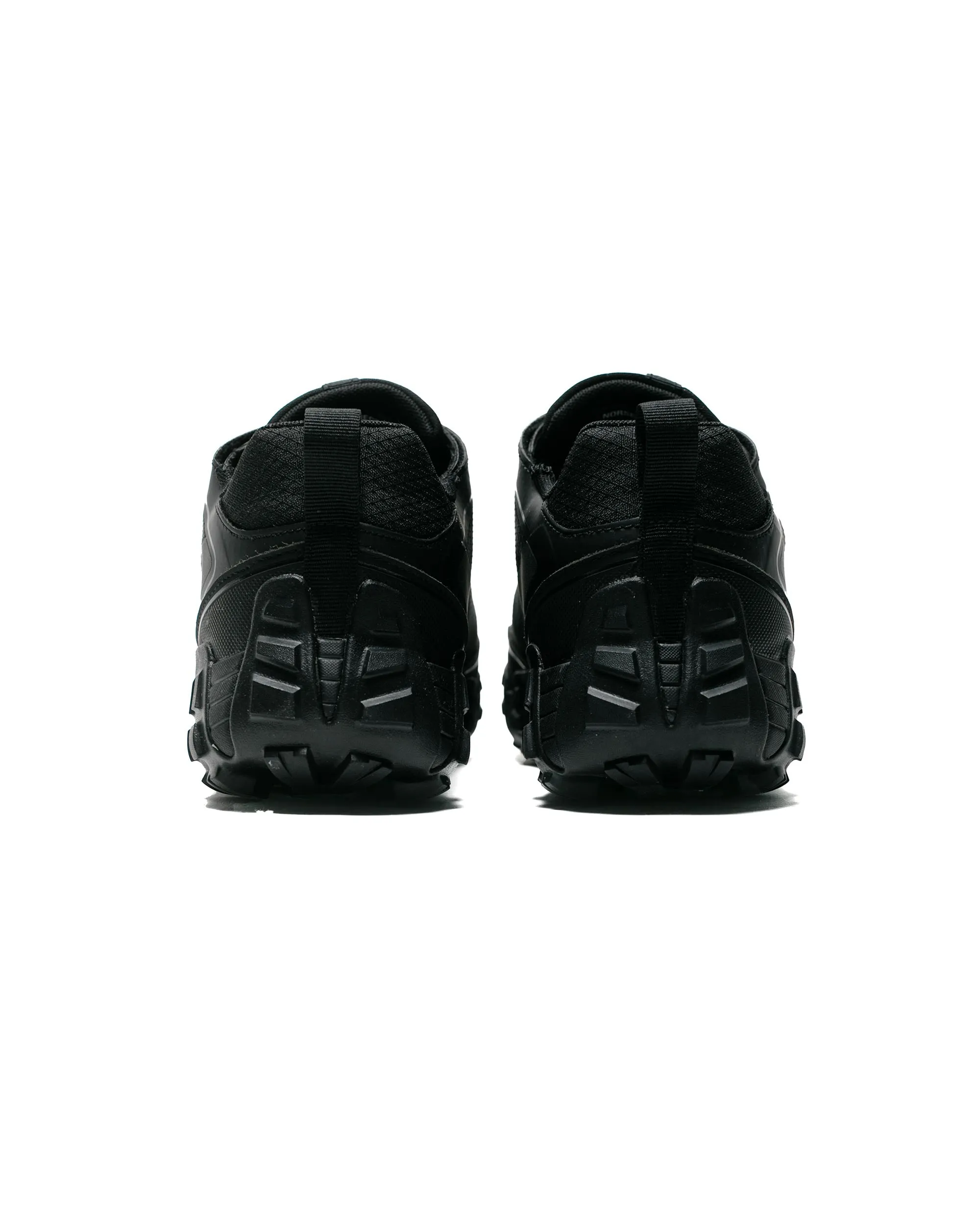 Norse Projects Zip Up Runner V04 Black sold by Lost & Found product image thumbnail 4