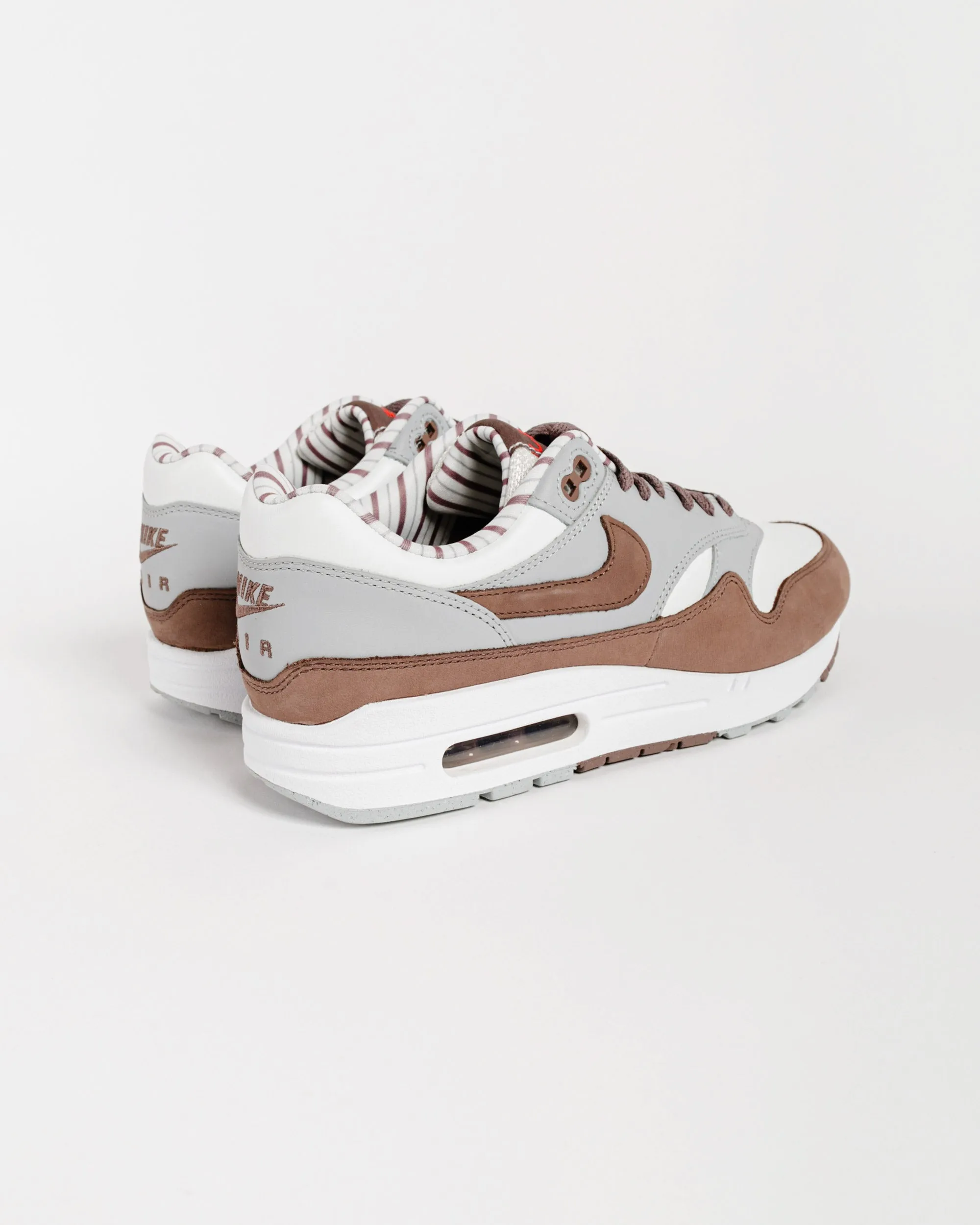 Nike Air Max 1 PRM Plum Eclipse sold by Lost & Found product image thumbnail 3