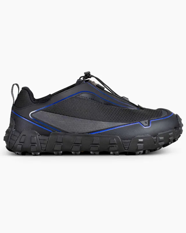 Norse Projects Zip Up Runner Black sold by Lost & Found