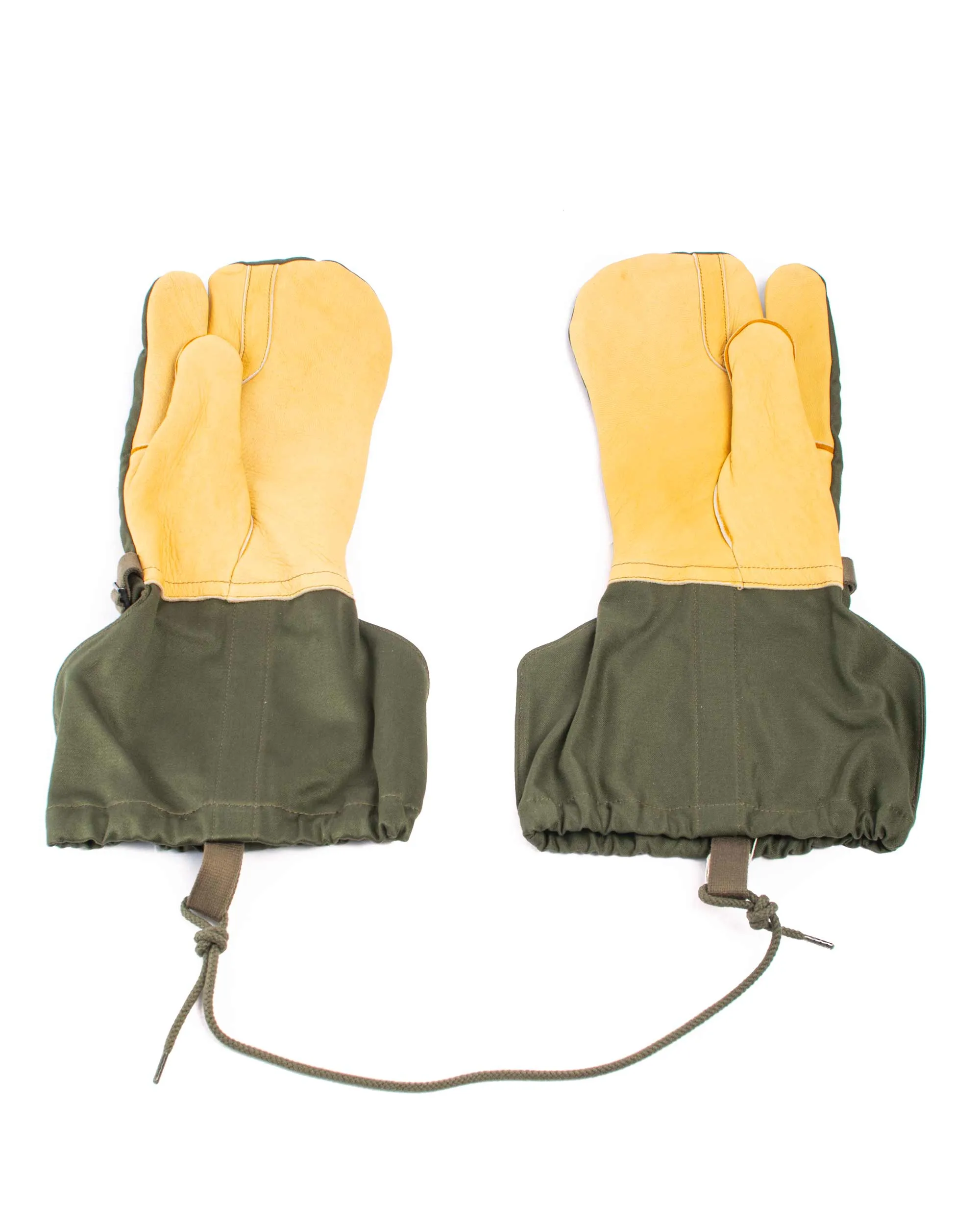 The Real McCoy's MA21102 Mitten Shells, Trigger Finger M-1965 Olive sold by Lost & Found product image thumbnail 2