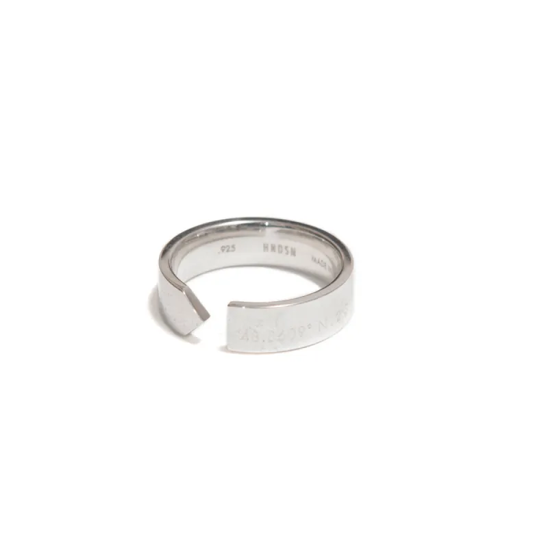 HNDSM Paris Ring Polished Sterling Silver made by Lost & Found