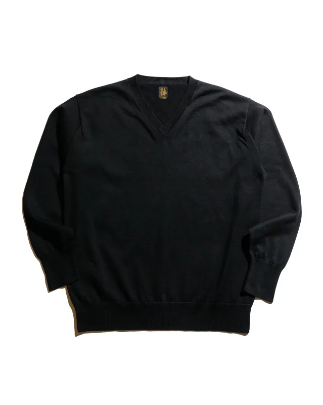 Batoner The Sea Island Cotton V Neck Black made by BATONER