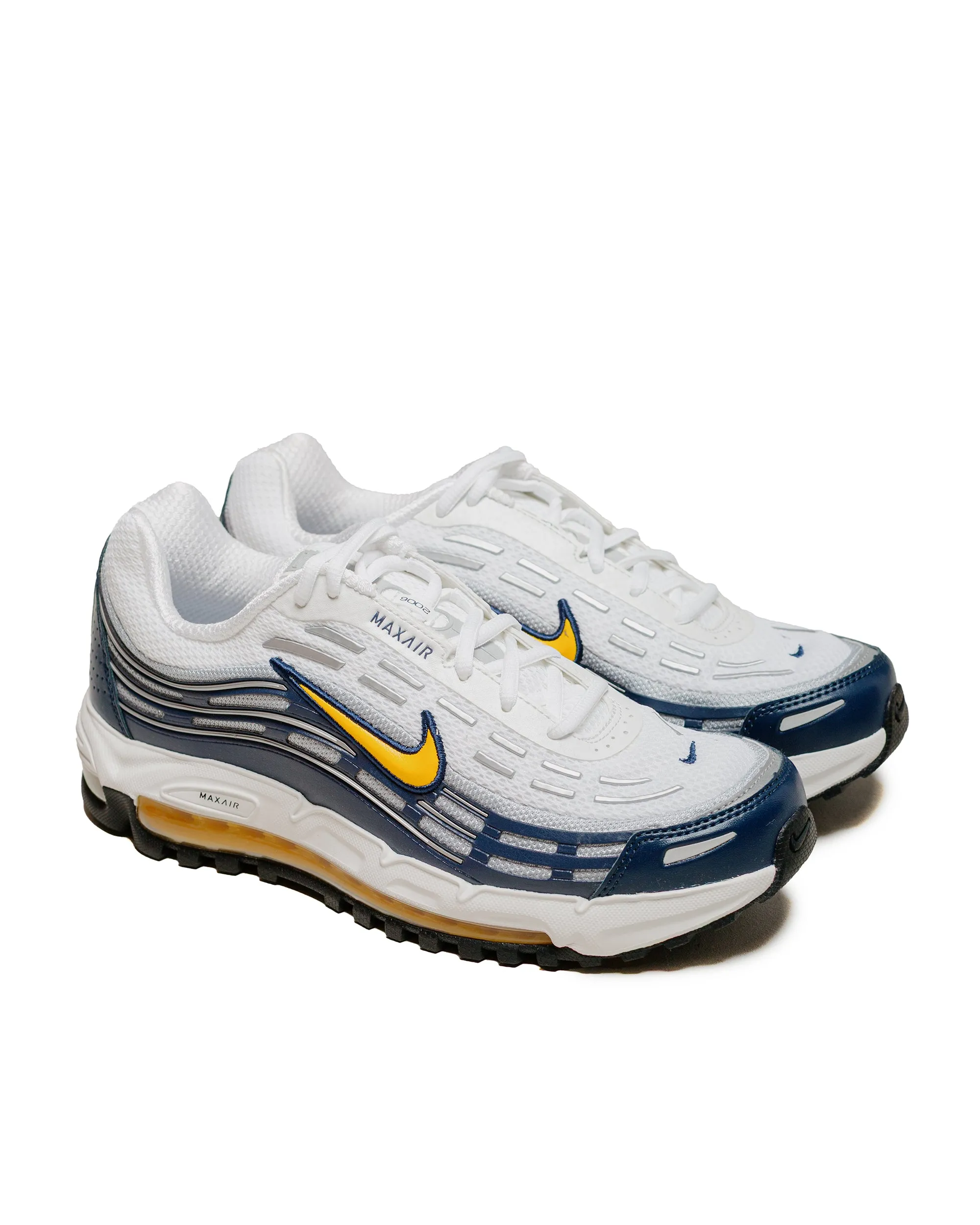 Nike Air Max TL 2.5 "Michigan" sold by Lost & Found product image thumbnail 2