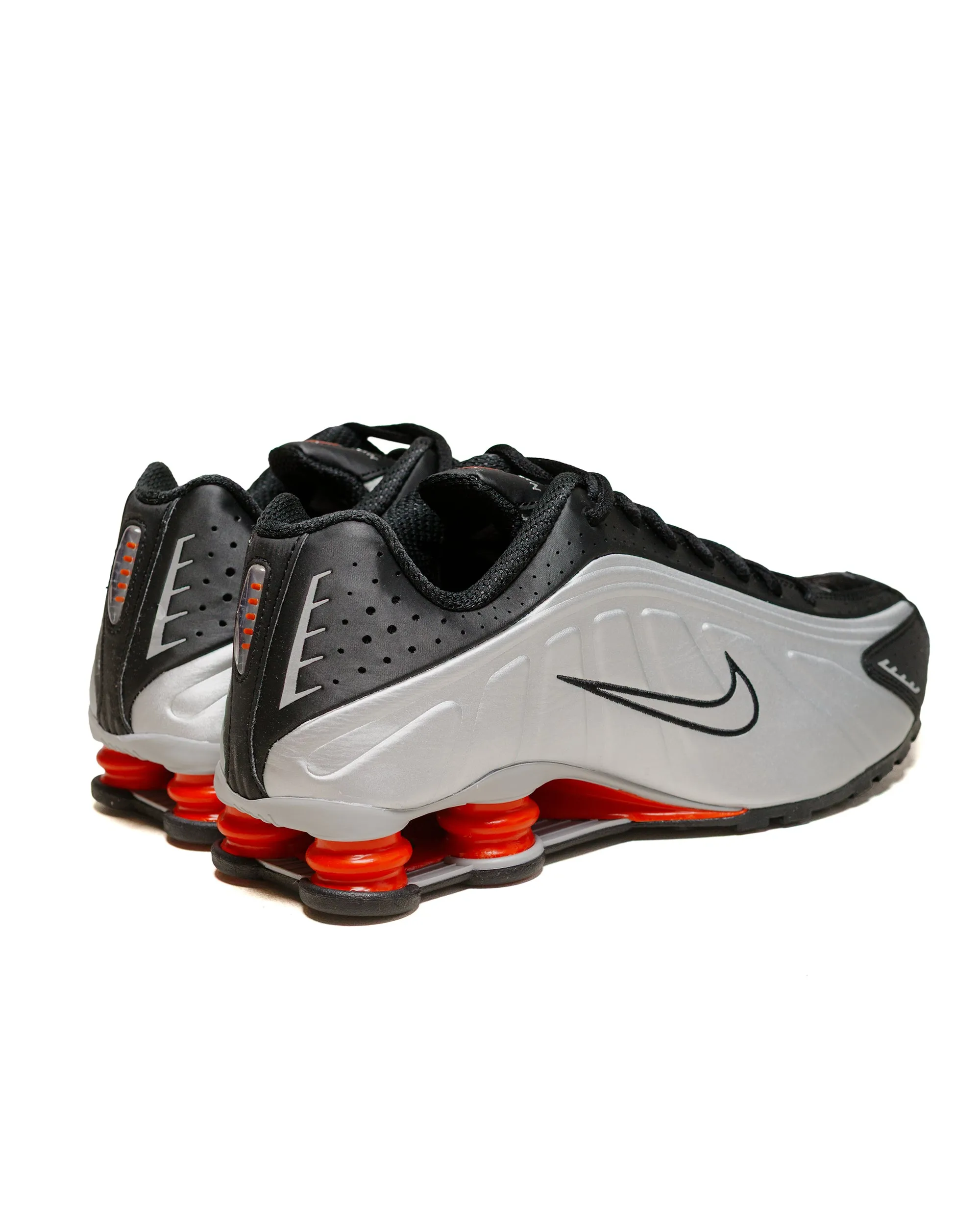 Nike Shox R4 Metallic Silver/Red sold by Lost & Found product image thumbnail 3