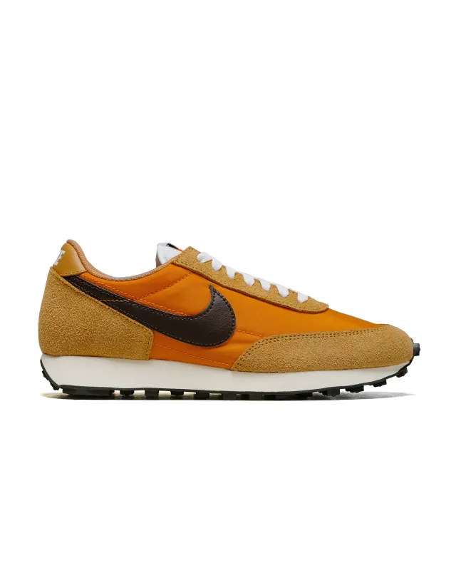 Nike Daybreak SP Flax/Velvet Brown-Monarch sold by Lost & Found