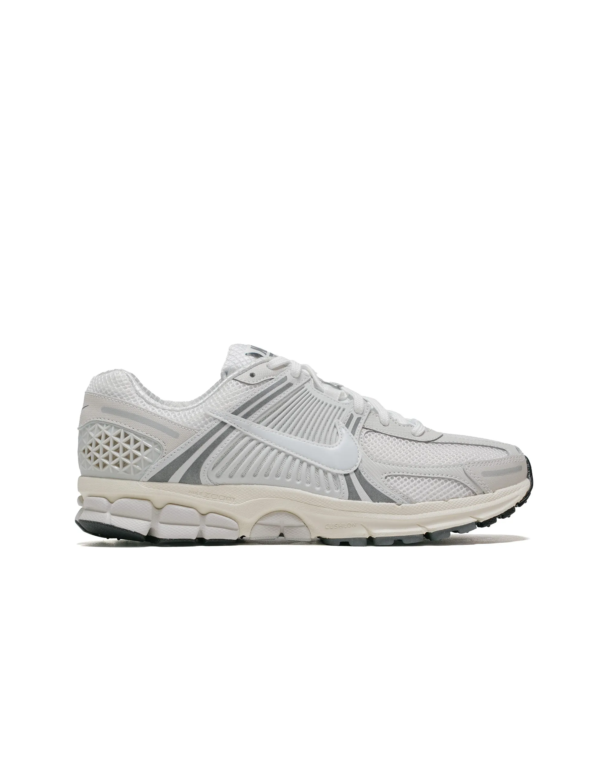 Nike Zoom Vomero 5 SE Platinum Tint/Iron Grey/Photon Dust sold by Lost & Found