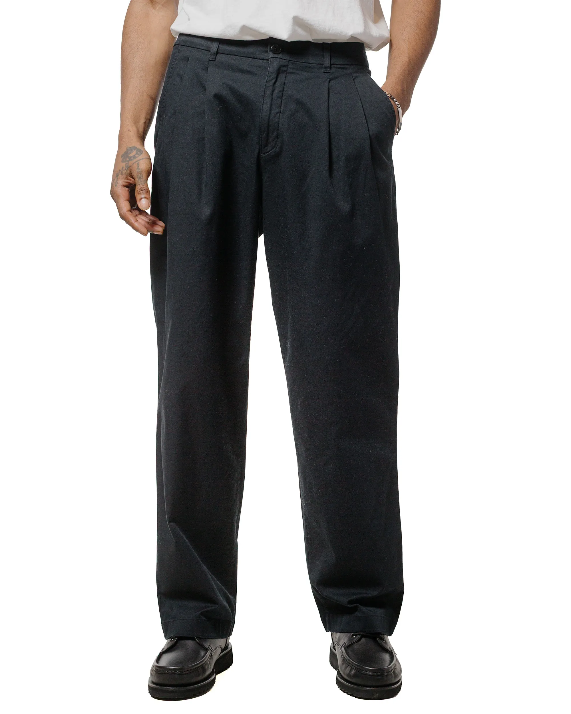 Norse Projects Benn Relaxed Twill Pleated Trouser Black sold by Lost & Found product image thumbnail 2