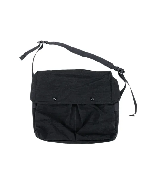 MAN-TLE R0G2 'Snap Messenger' Black Nylon made by MAN-TLE