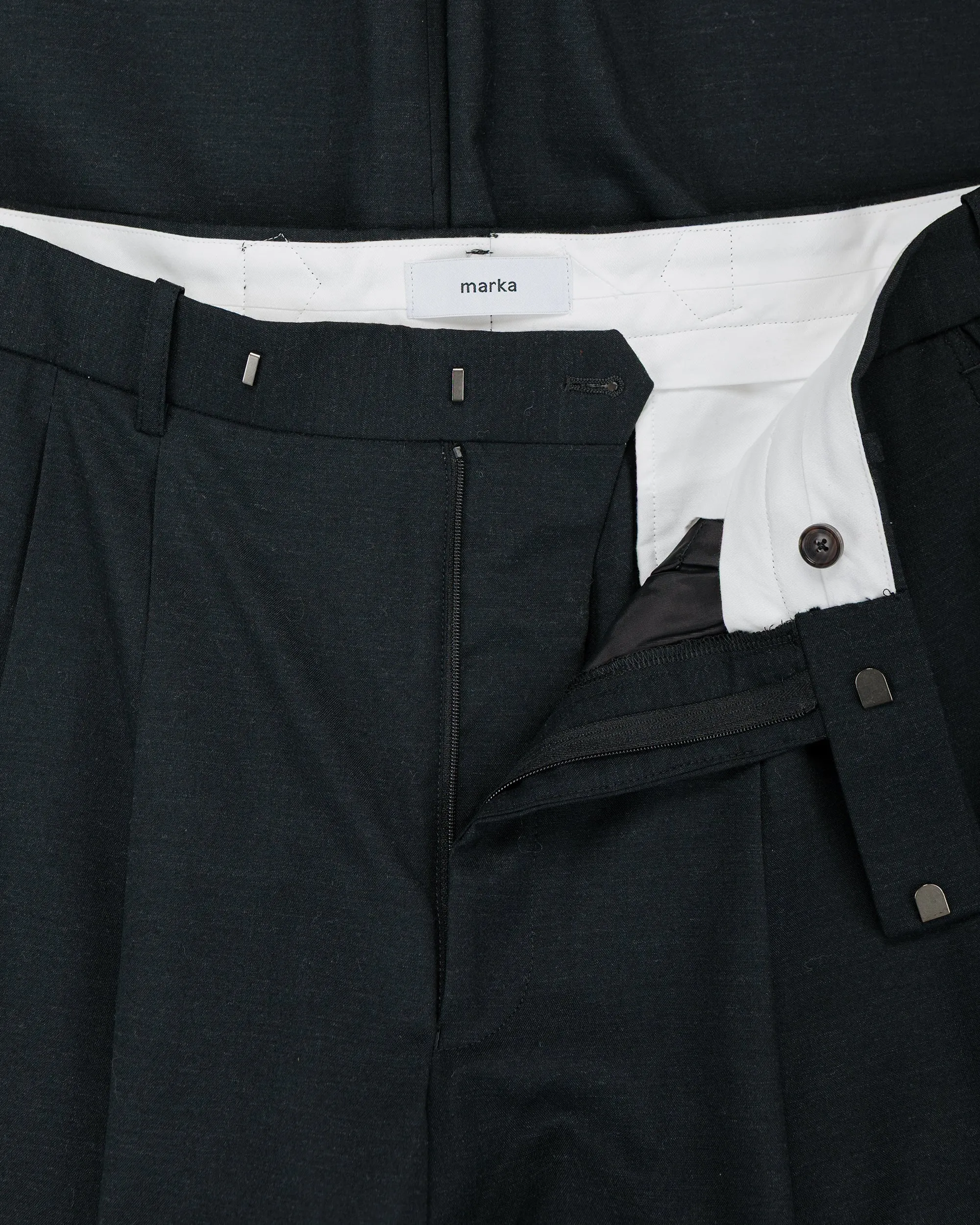 marka Two Tuck Baggy Trousers 2/72 Wool Tropical Washer Chambray Black sold by Lost & Found product image thumbnail 5