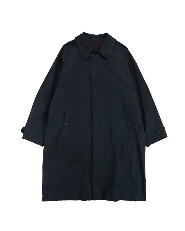 marka Raglan Sleeve Coat Organic 60/2 Gabardine Bio Black made by MARKAWARE
