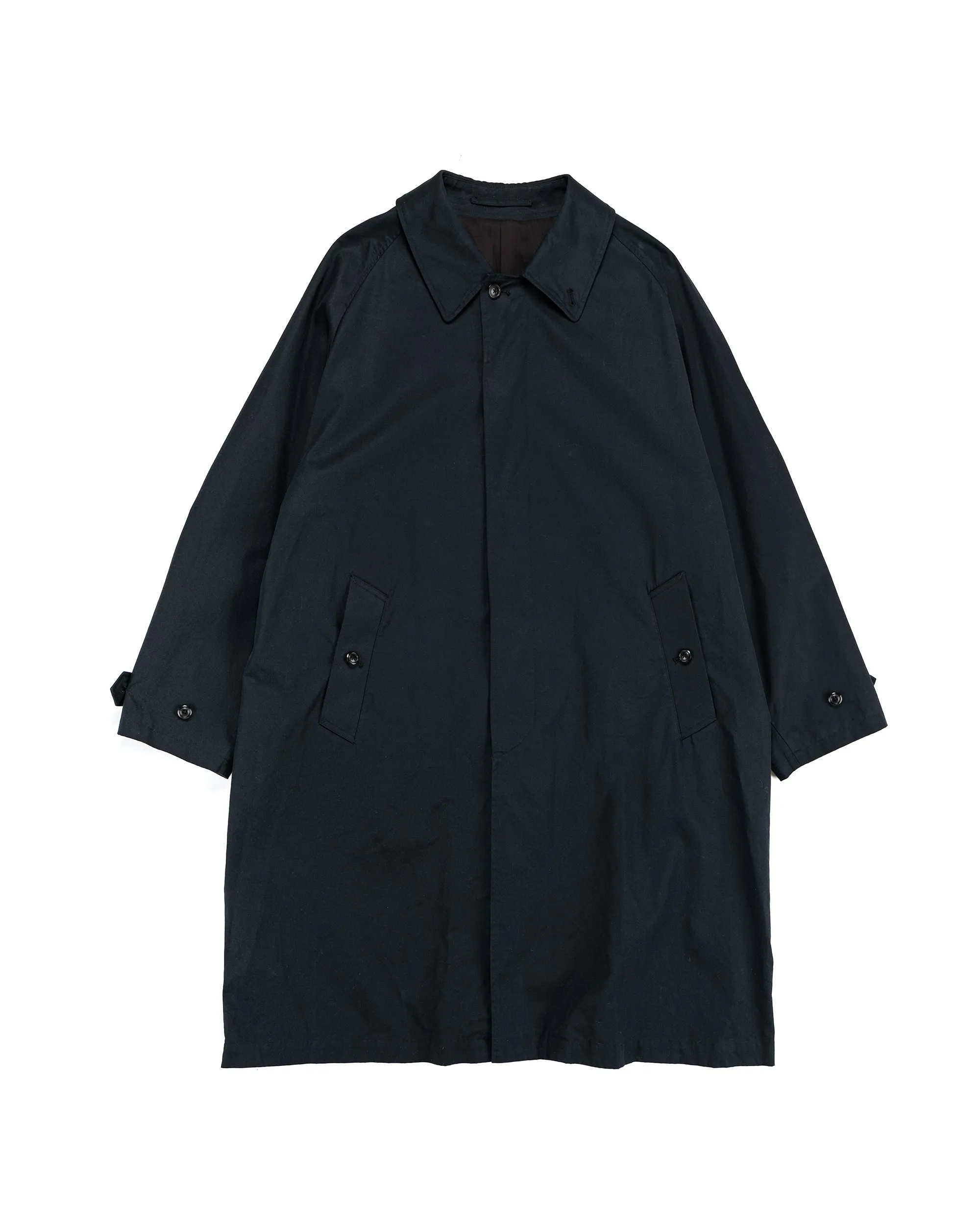 marka Raglan Sleeve Coat Organic 60/2 Gabardine Bio Black sold by Lost & Found