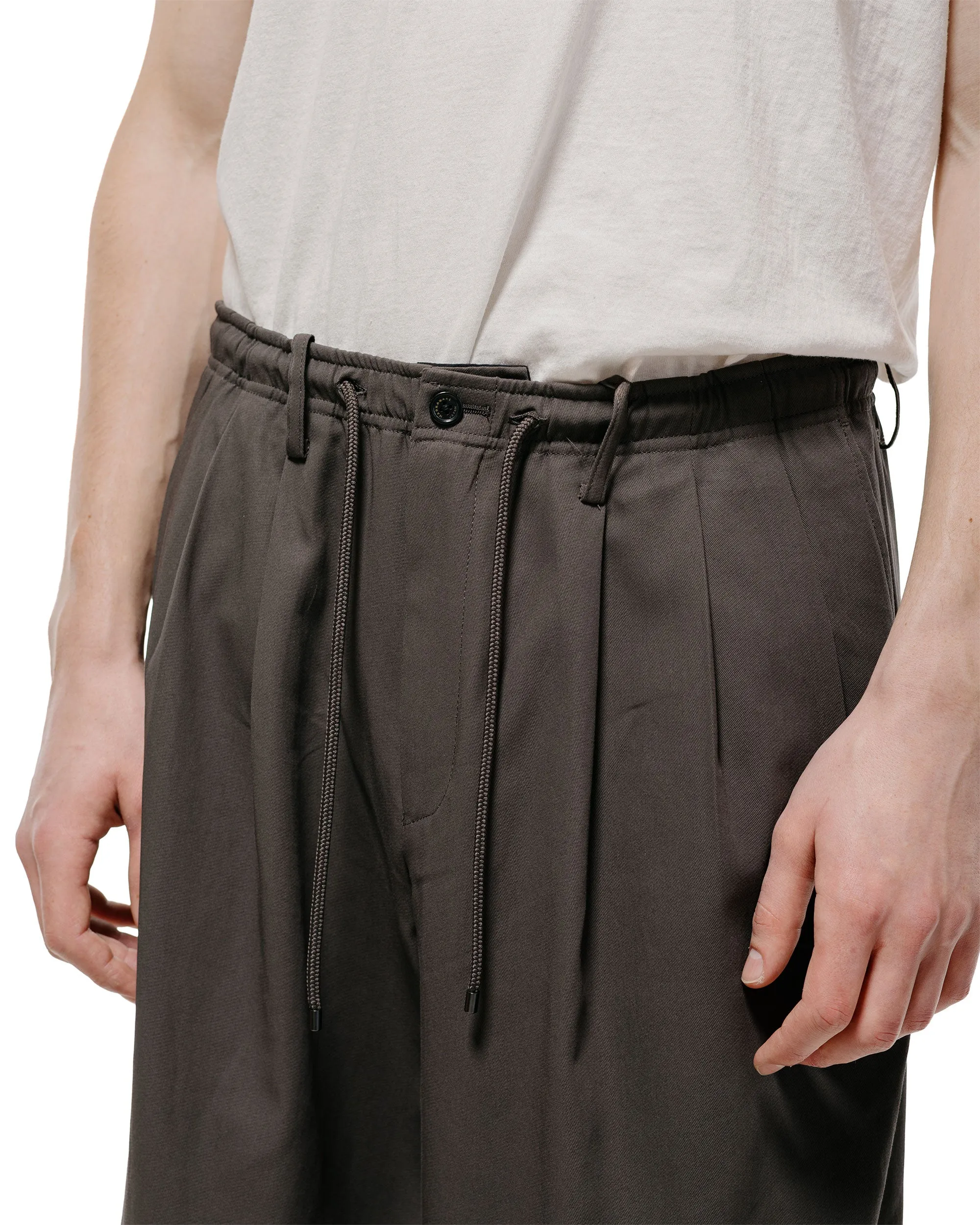 MARKAWARE Triple Pleated Easy Trousers Organic Cotton Voile Yarn Twill Charcoal sold by Lost & Found product image thumbnail 3