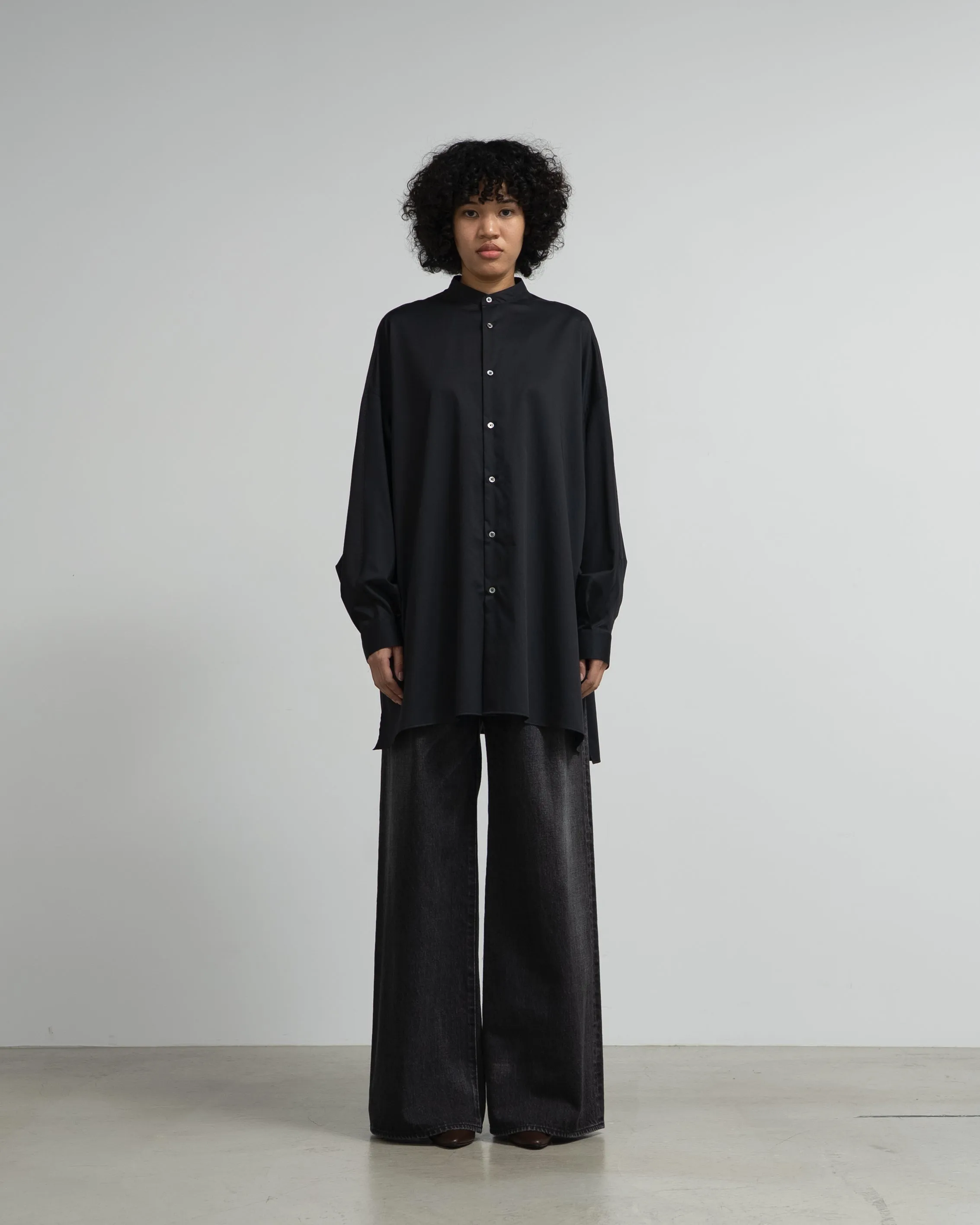 Silicon Poplin Deep Slit Band Collar Shirt sold by Graphpaper product image thumbnail 5