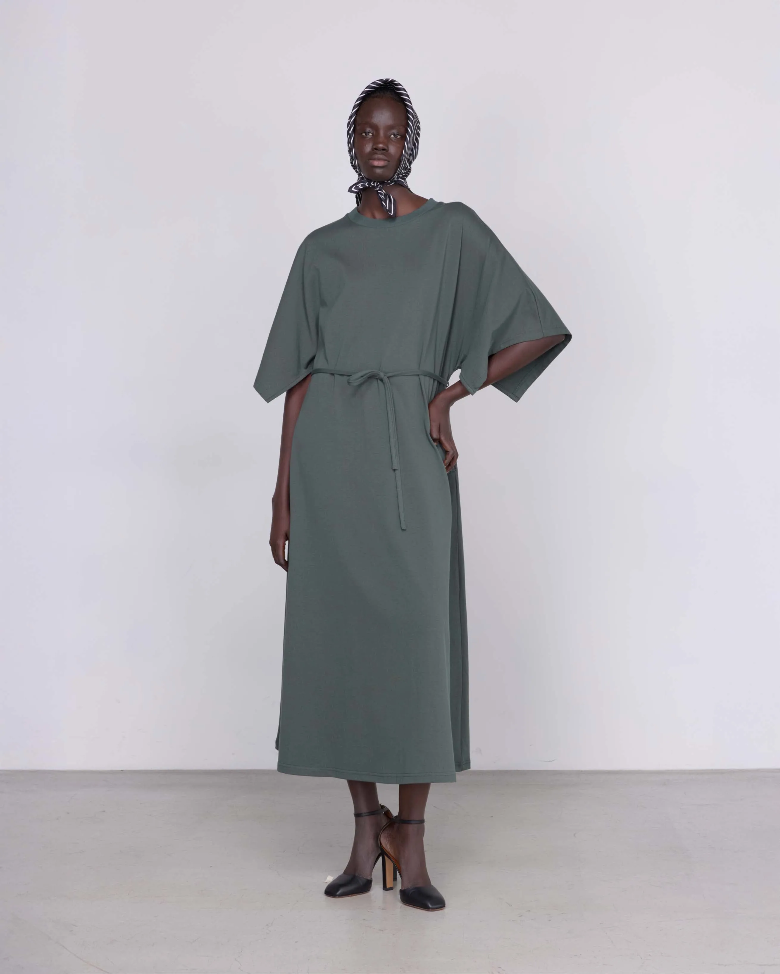 Tri Spun Cotton Kimono Sleeve Dress sold by Graphpaper product image thumbnail 4