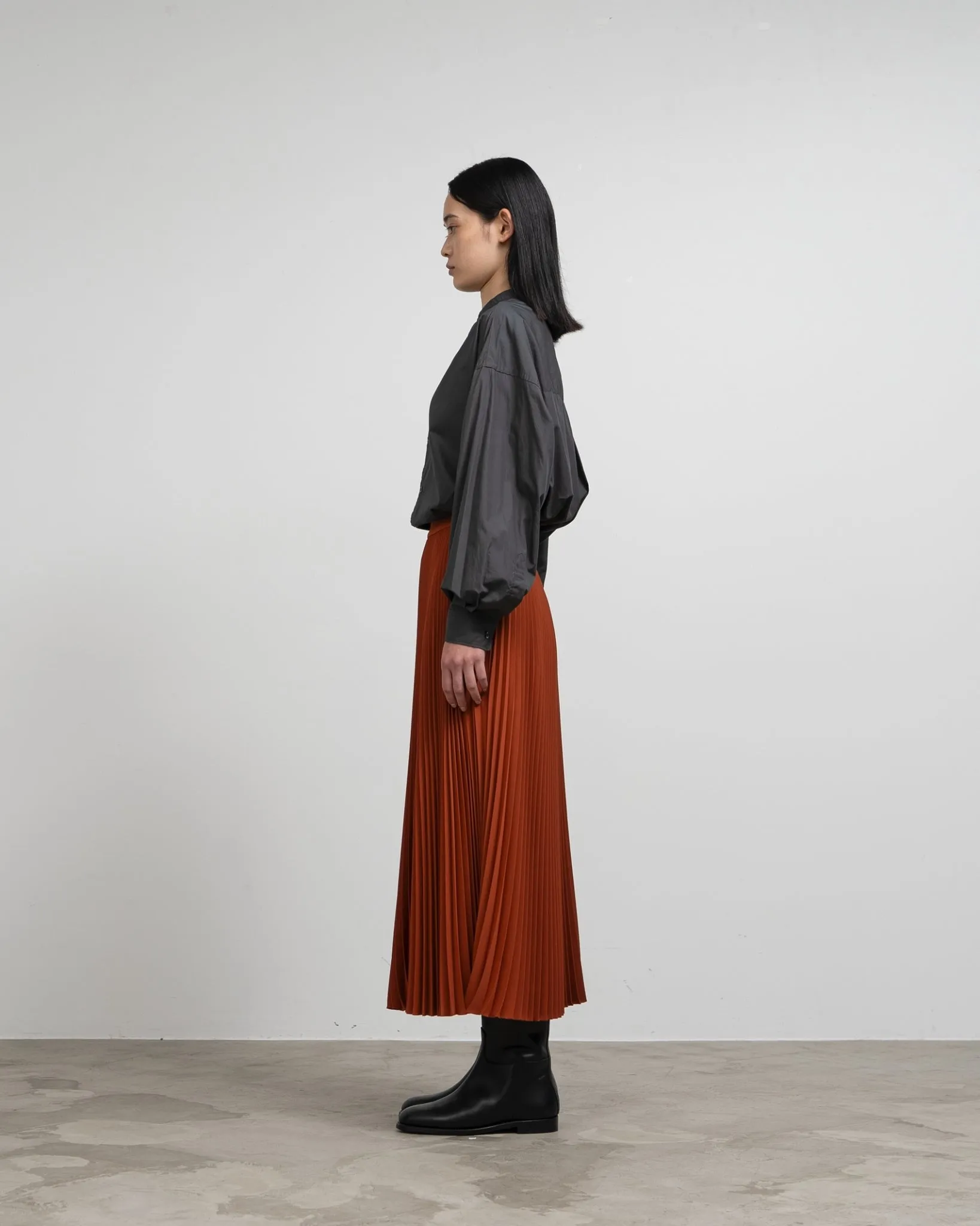 -SALE- Satin Pleats Skirt sold by Graphpaper product image thumbnail 5