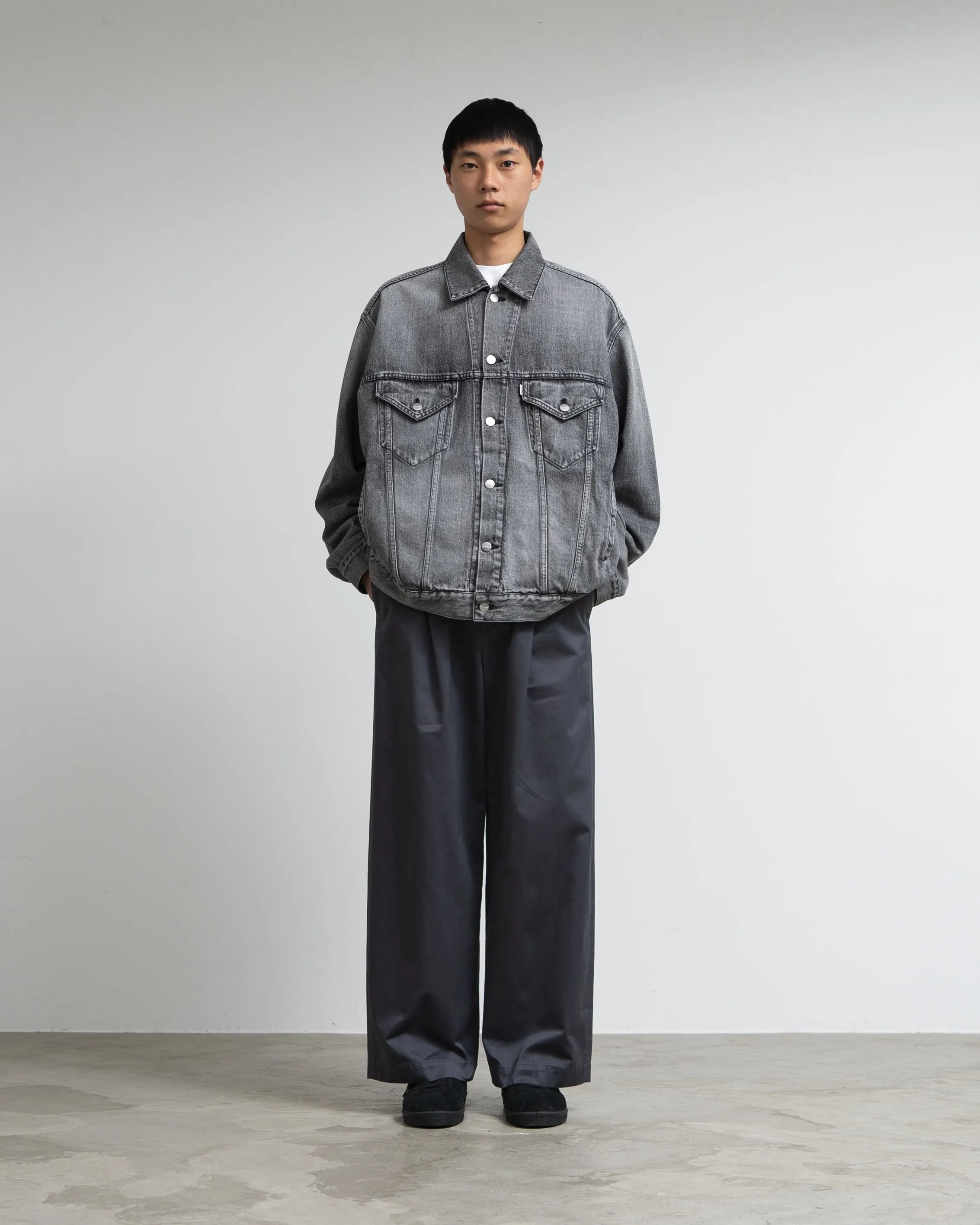 Selvage Denim Trucker Jacket -LIGHT FADE- sold by Graphpaper product image thumbnail 3