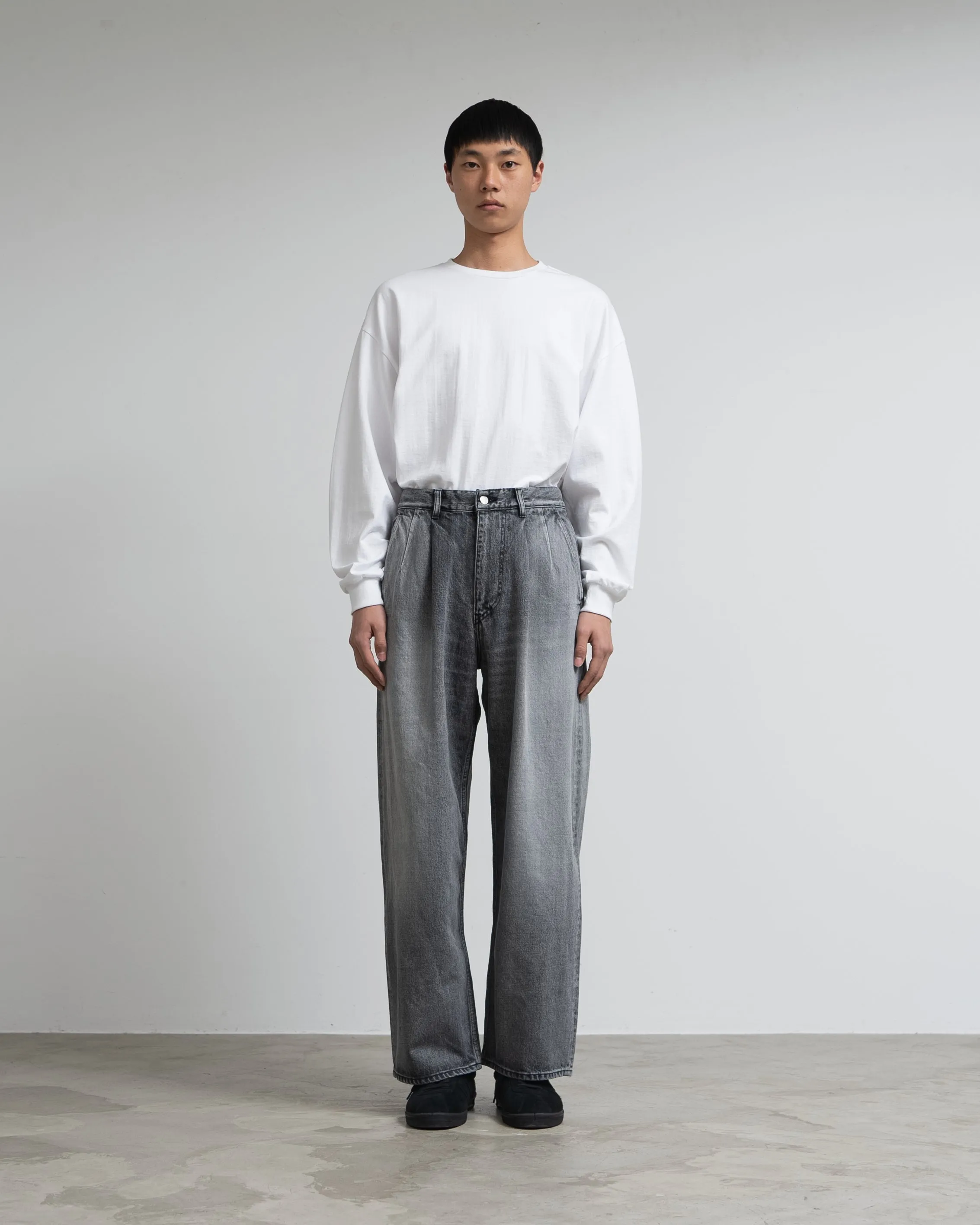 Selvage Denim Two Tuck Pants -LIGHT FADE- sold by Graphpaper product image thumbnail 3