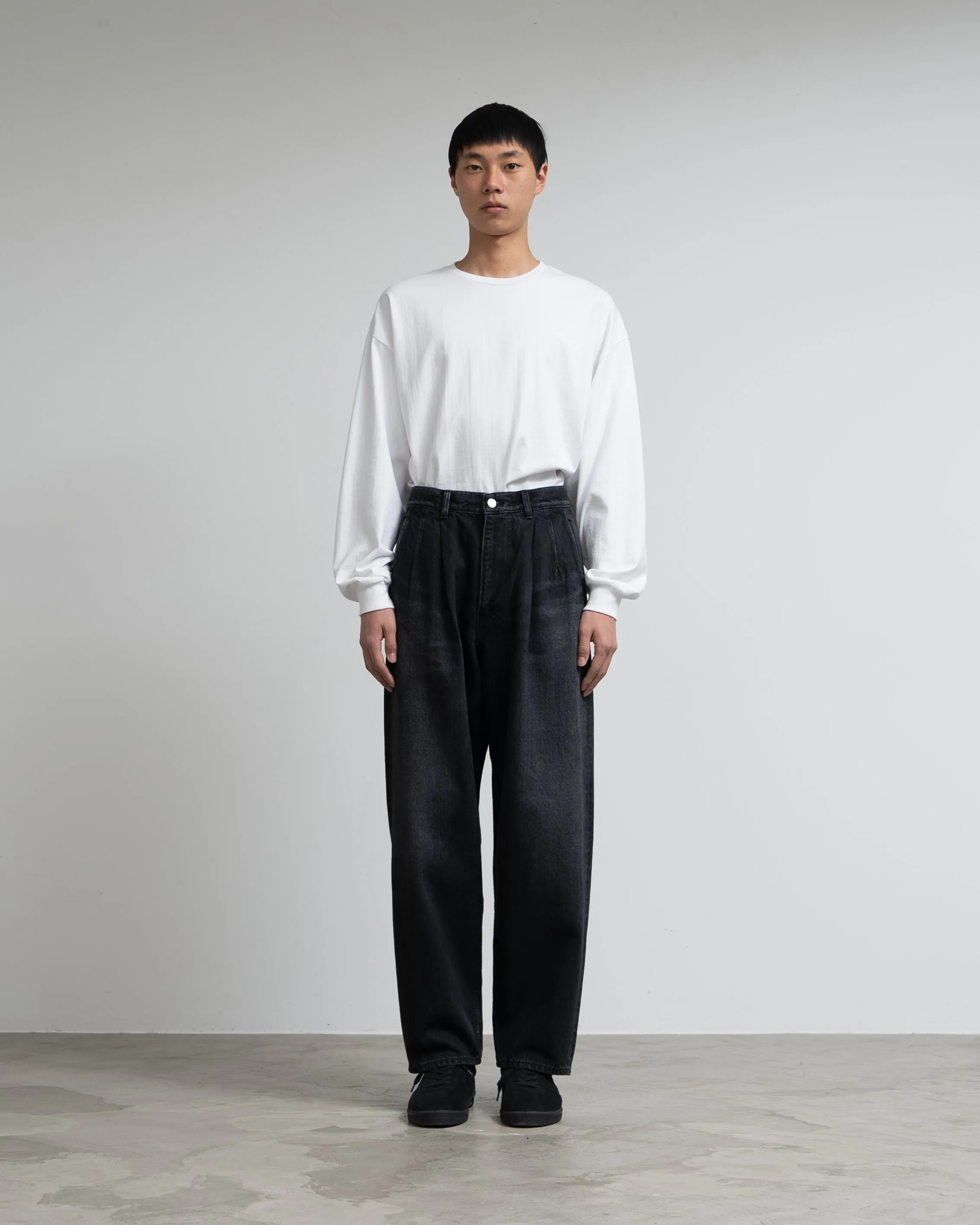 Selvage Denim Two Tuck Tapered Pants -DARK FADE- sold by Graphpaper product image thumbnail 3