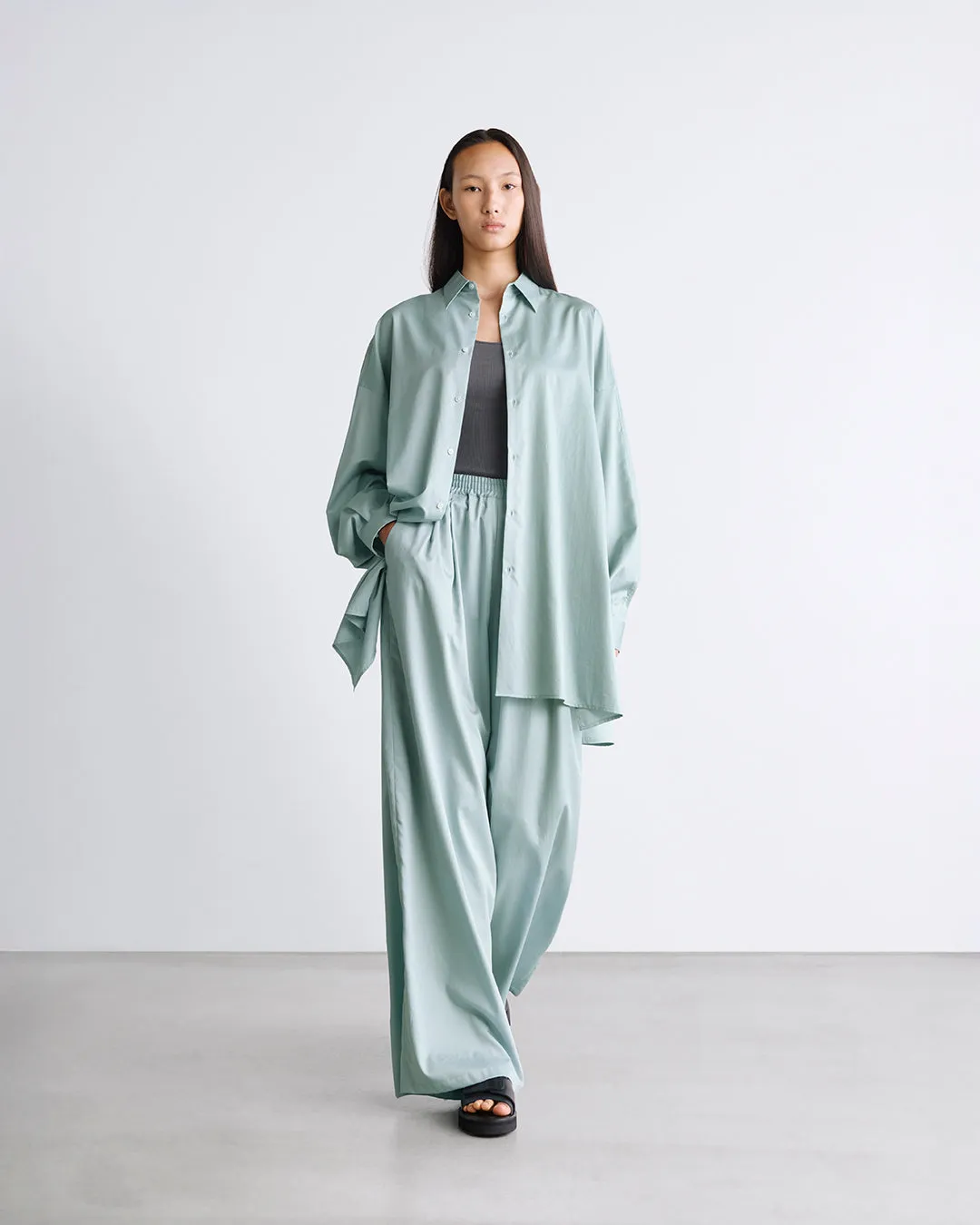 Silicon Poplin Deep Slit Regular Collar Shirt sold by Graphpaper product image thumbnail 5