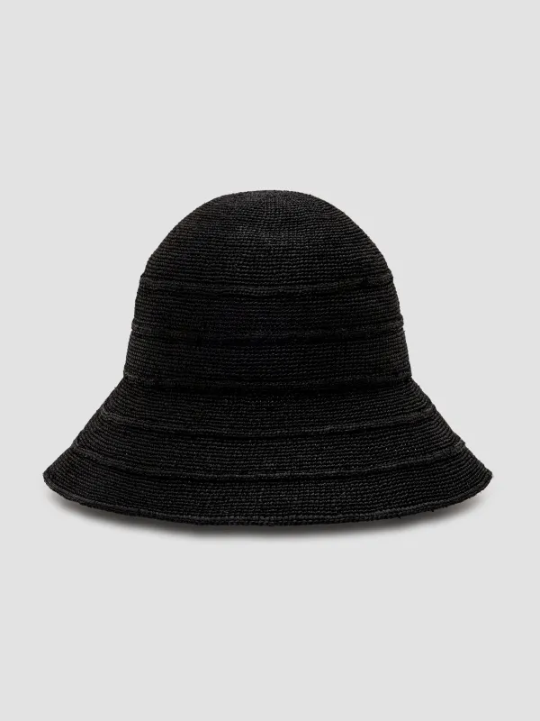 Janessa Leoné Zeke Hat sold by Bassike