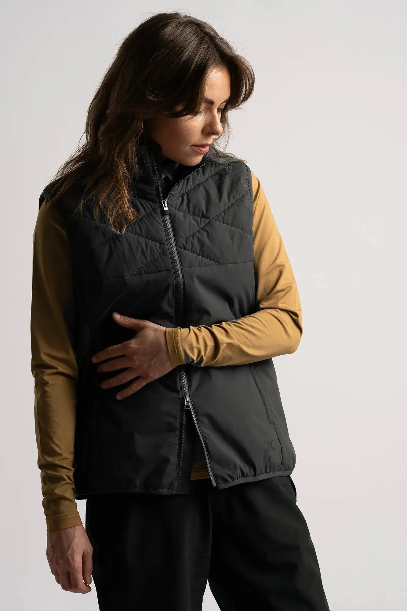 W CREEK WIND VEST BLACK sold by Cross Sportswear