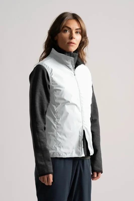 W MERION WIND VEST PALE GREY made by Cross Sportswear