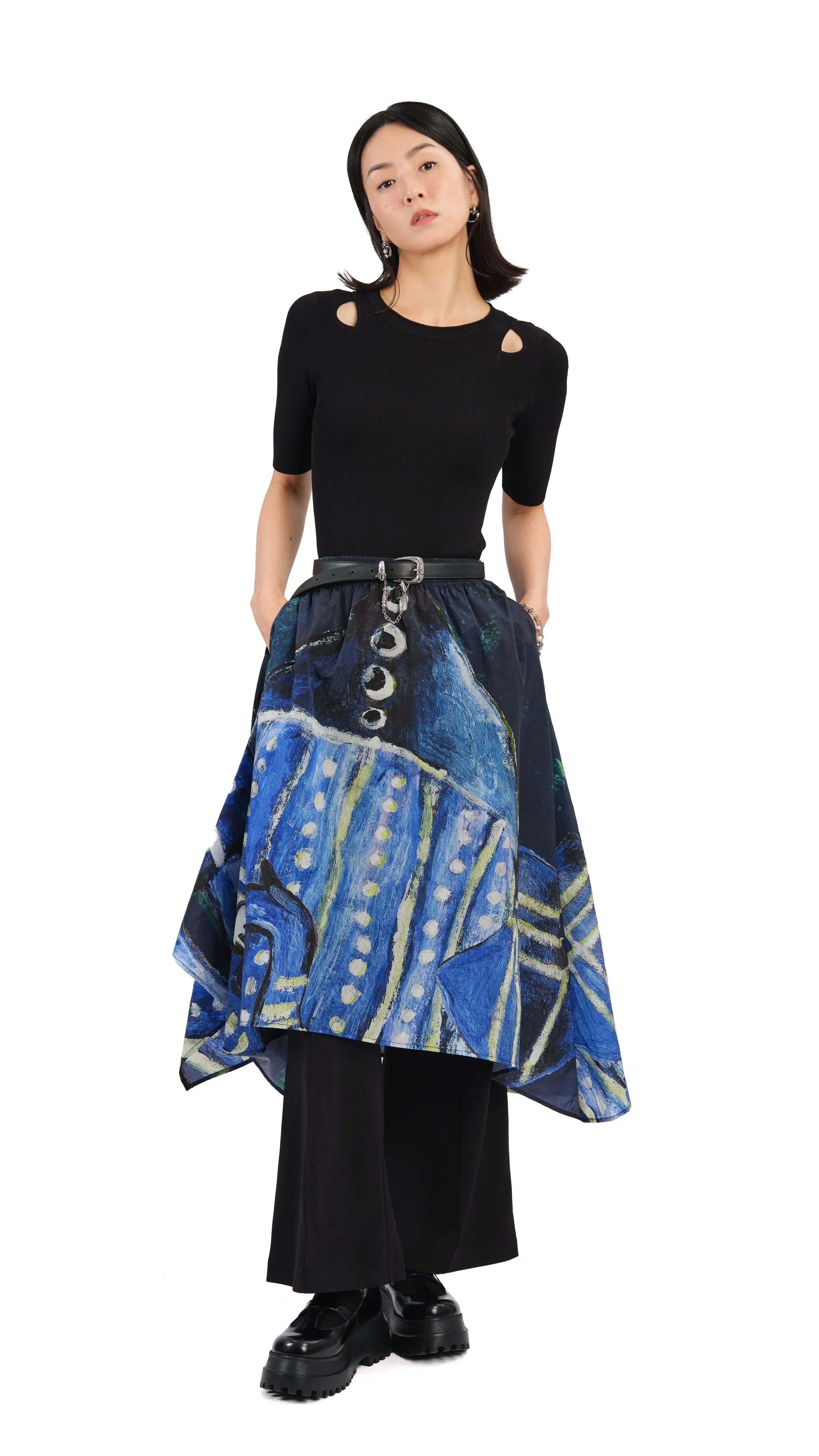 Selk'Nam Graphic Print Asymmetric Skirt sold by INITIAL Fashion product image thumbnail 4