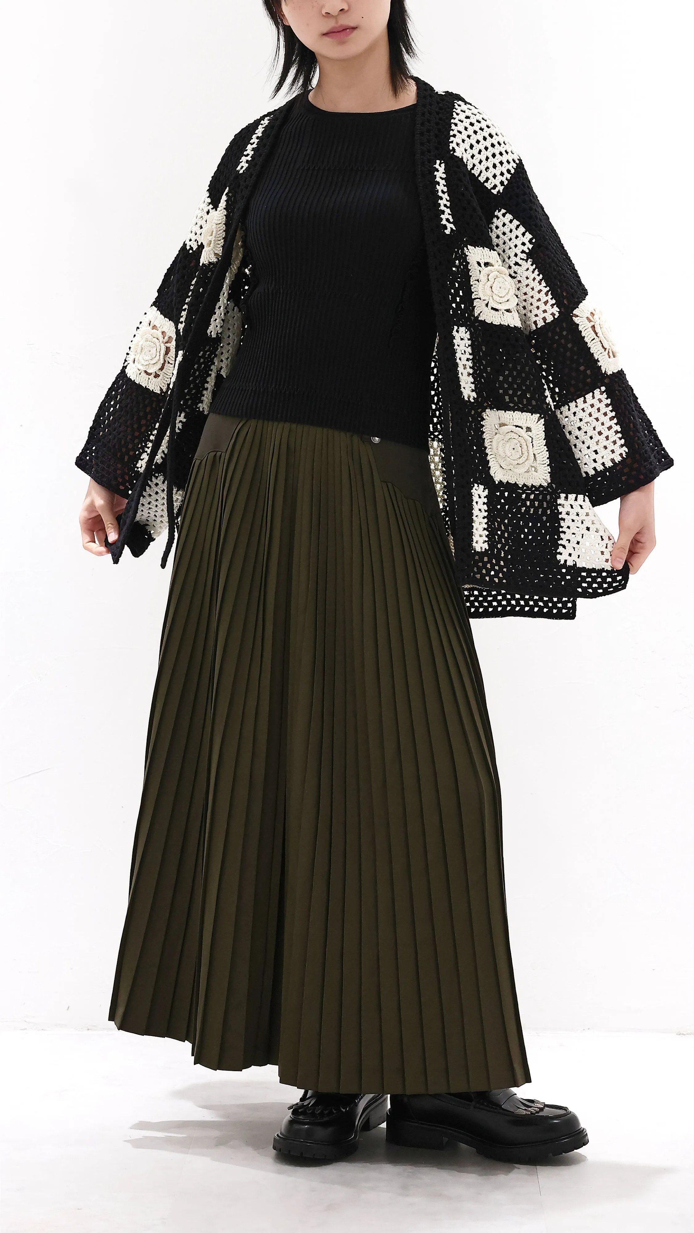 Basic Short Sleeves Sweater sold by INITIAL Fashion product image thumbnail 4