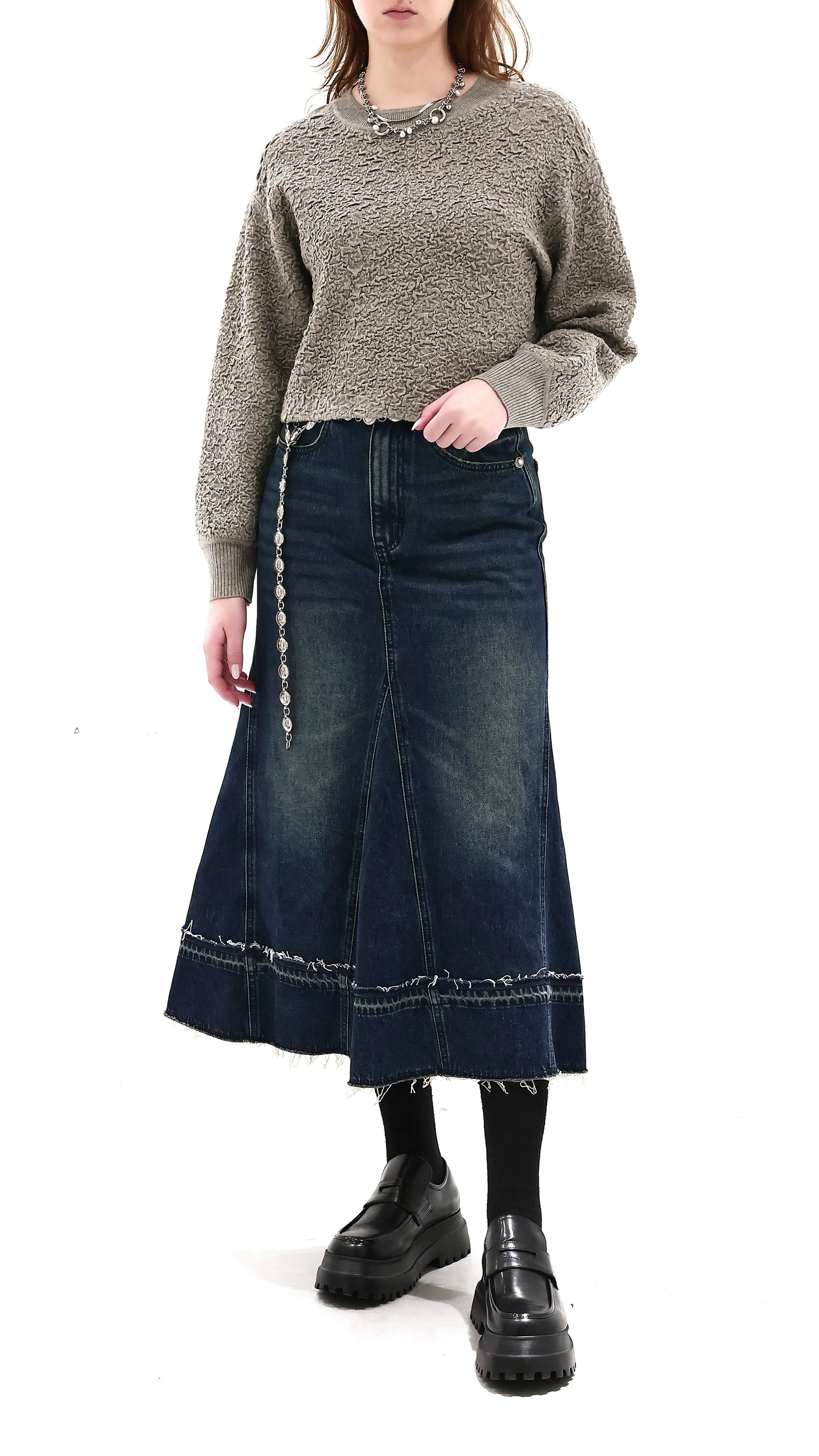 Cropped Textual Sweater sold by INITIAL Fashion product image thumbnail 4