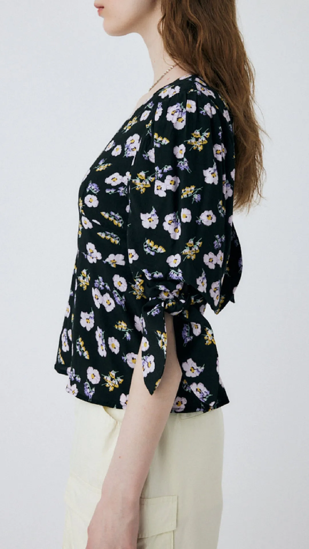 Floral Printed Ribbon Blouse sold by INITIAL Fashion product image thumbnail 3