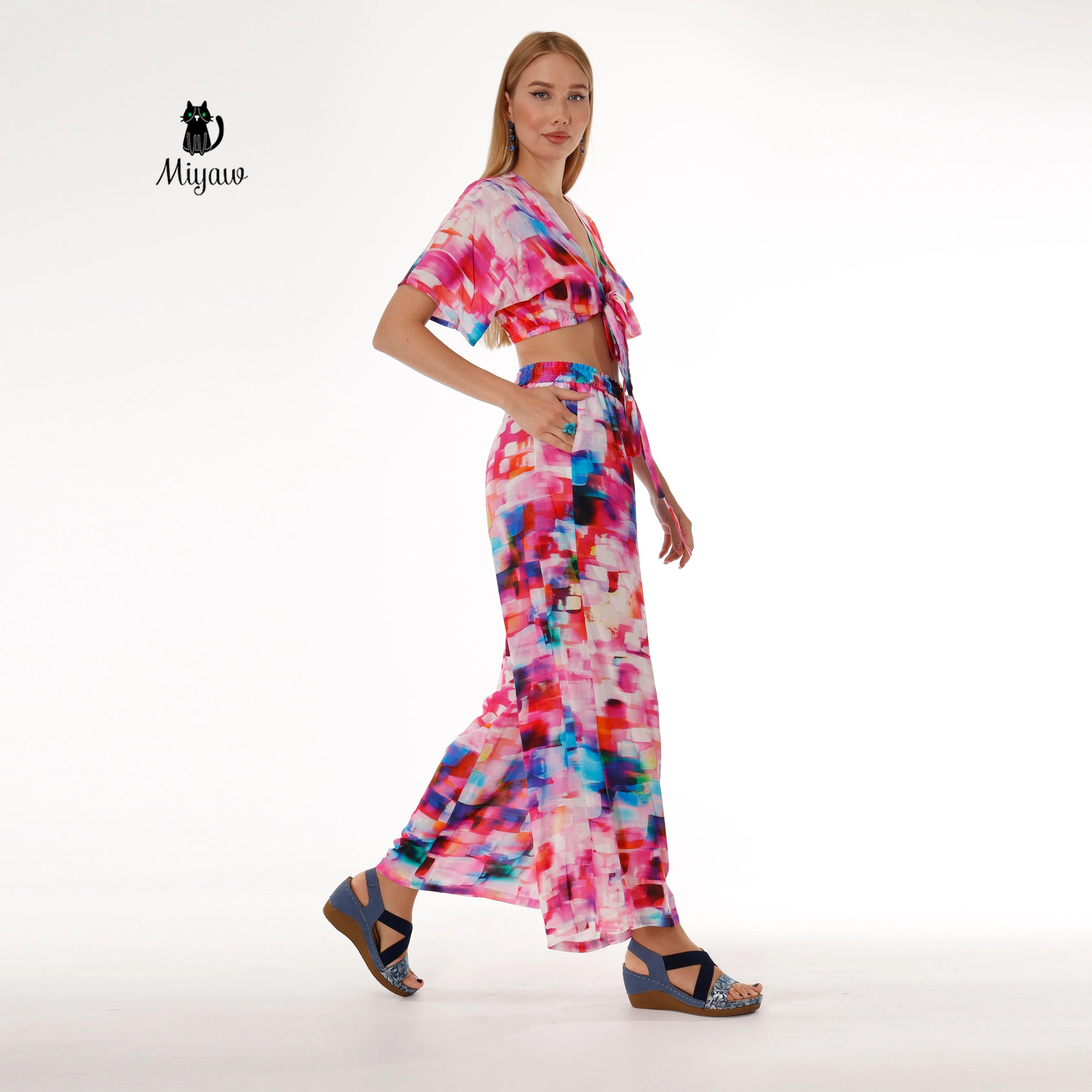 Pink Resort Style Set - Boho Crop Top and Wide Leg Pants sold by Miyaw Fashion product image thumbnail 2
