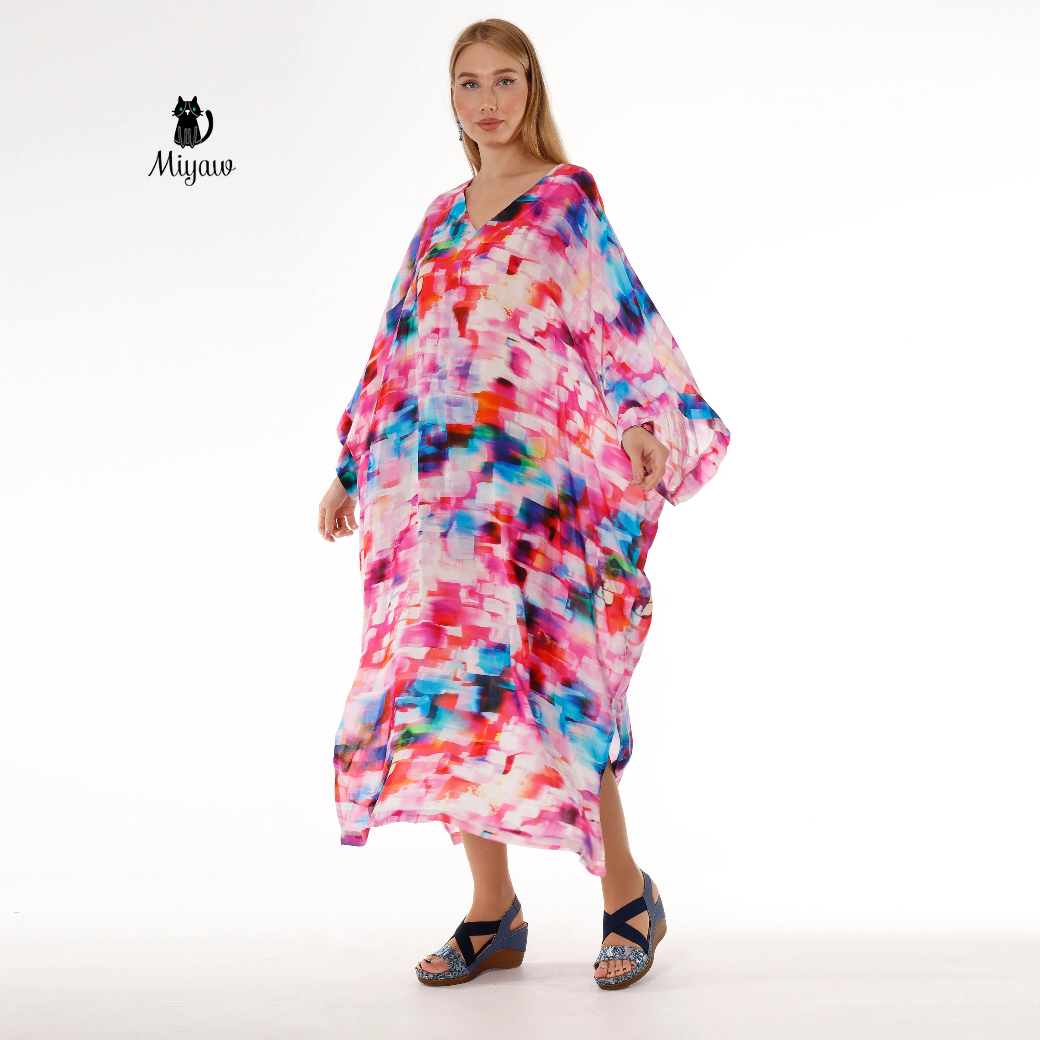 Boho Pink Maxi Dress with Bat Wing Sleeves and V Neck - Chic Style sold by Miyaw Fashion product image thumbnail 5