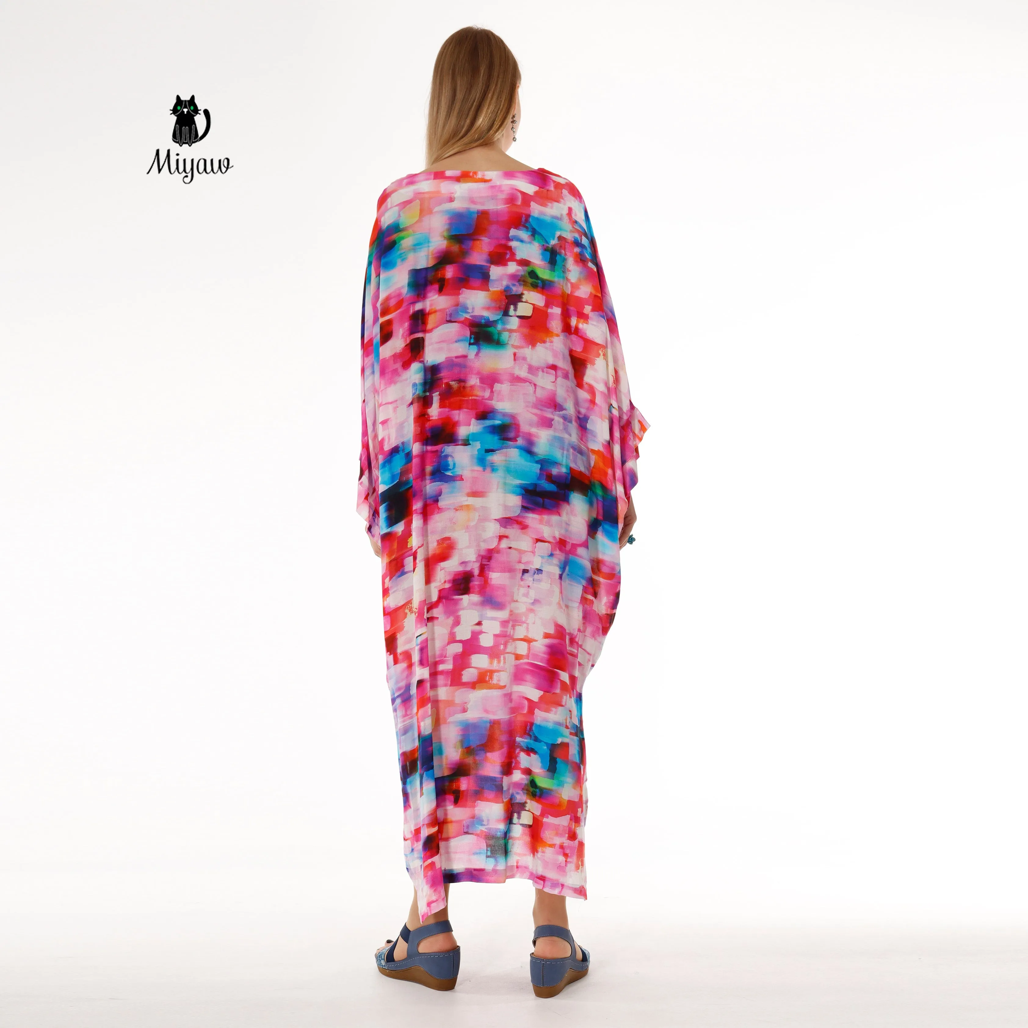 Boho Pink Maxi Dress with Bat Wing Sleeves and V Neck - Chic Style sold by Miyaw Fashion product image thumbnail 2