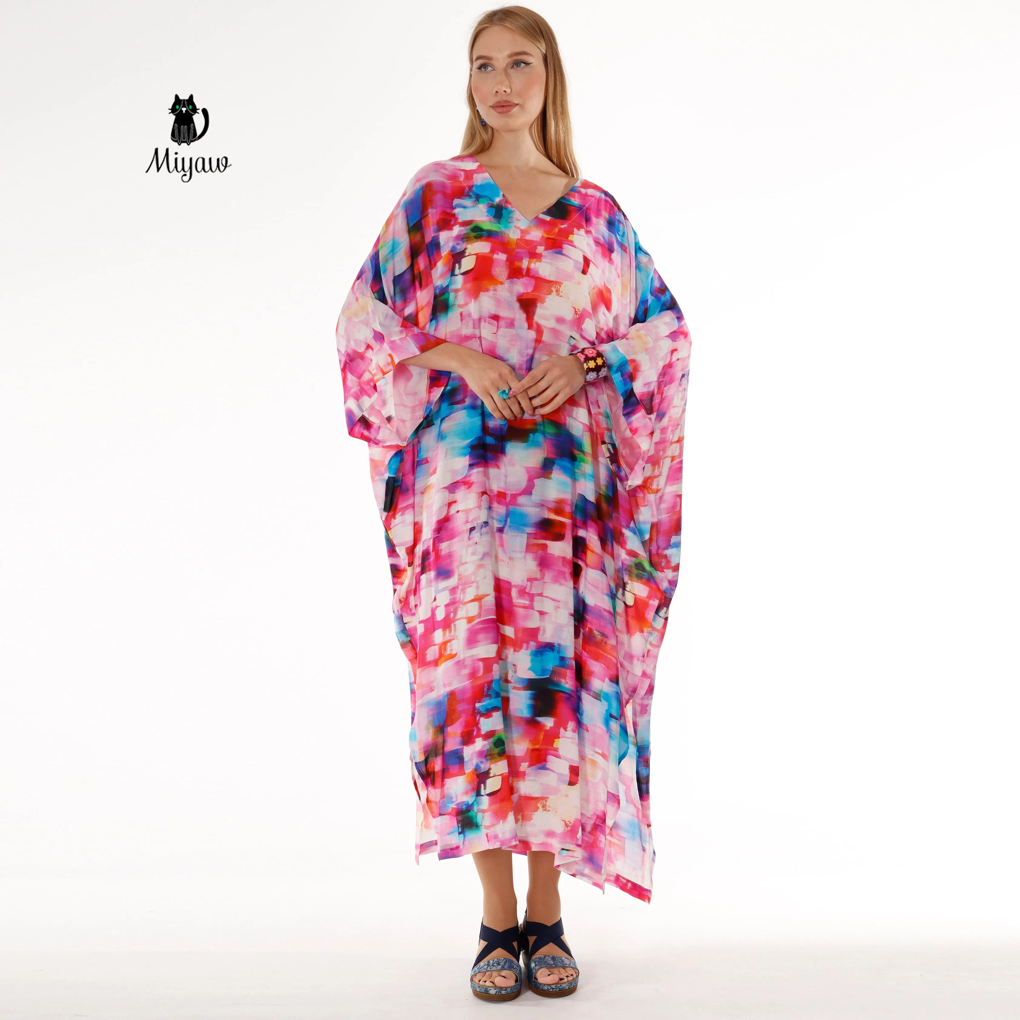 Boho Pink Maxi Dress with Bat Wing Sleeves and V Neck - Chic Style sold by Miyaw Fashion product image thumbnail 3