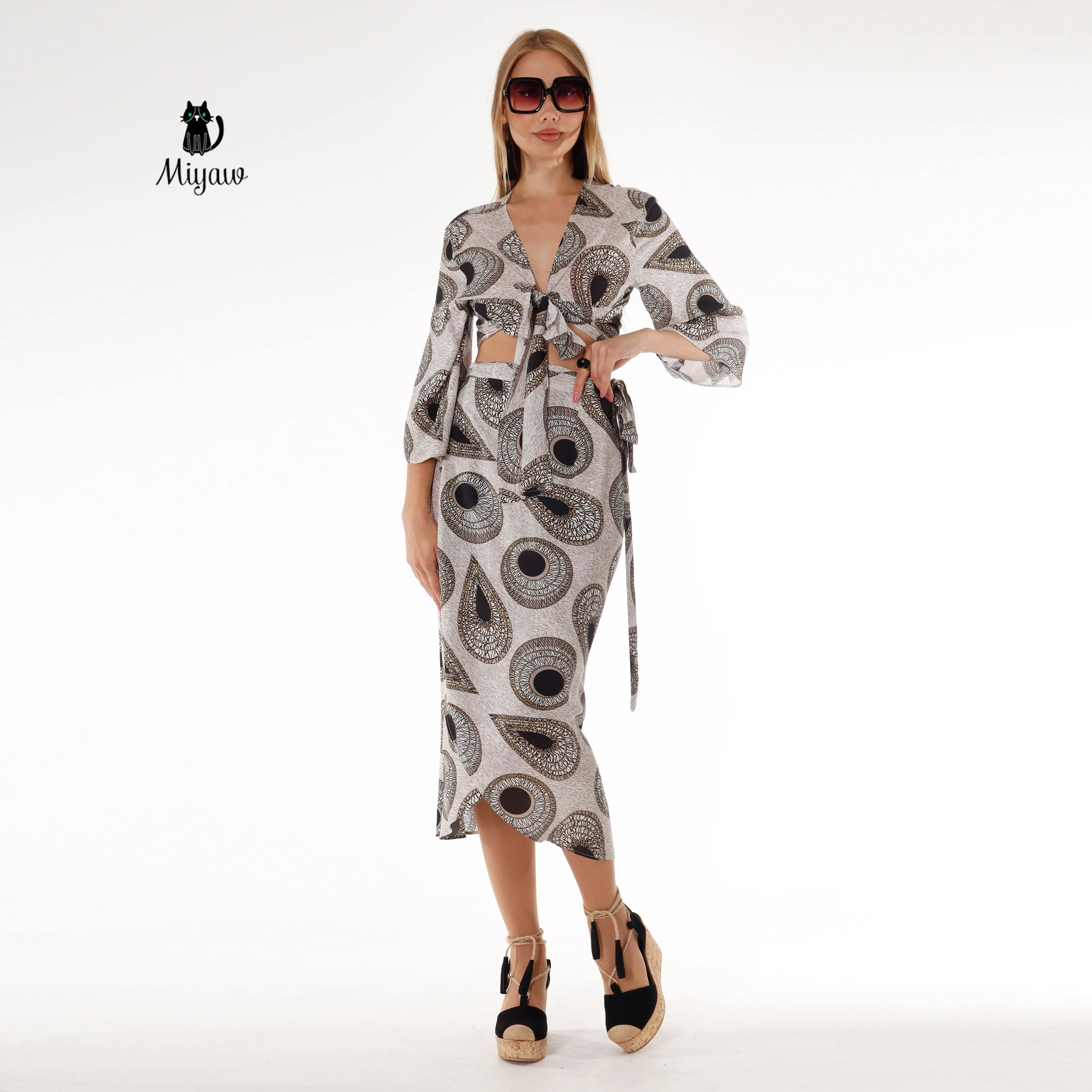 Chic Resort Wear: Black and Gray Crop Top and Skirt Set sold by Miyaw Fashion product image thumbnail 2