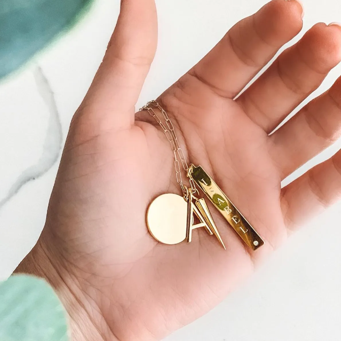 LEIGH ID BAR PENDANT sold by SARAH CHLOE product image thumbnail 3