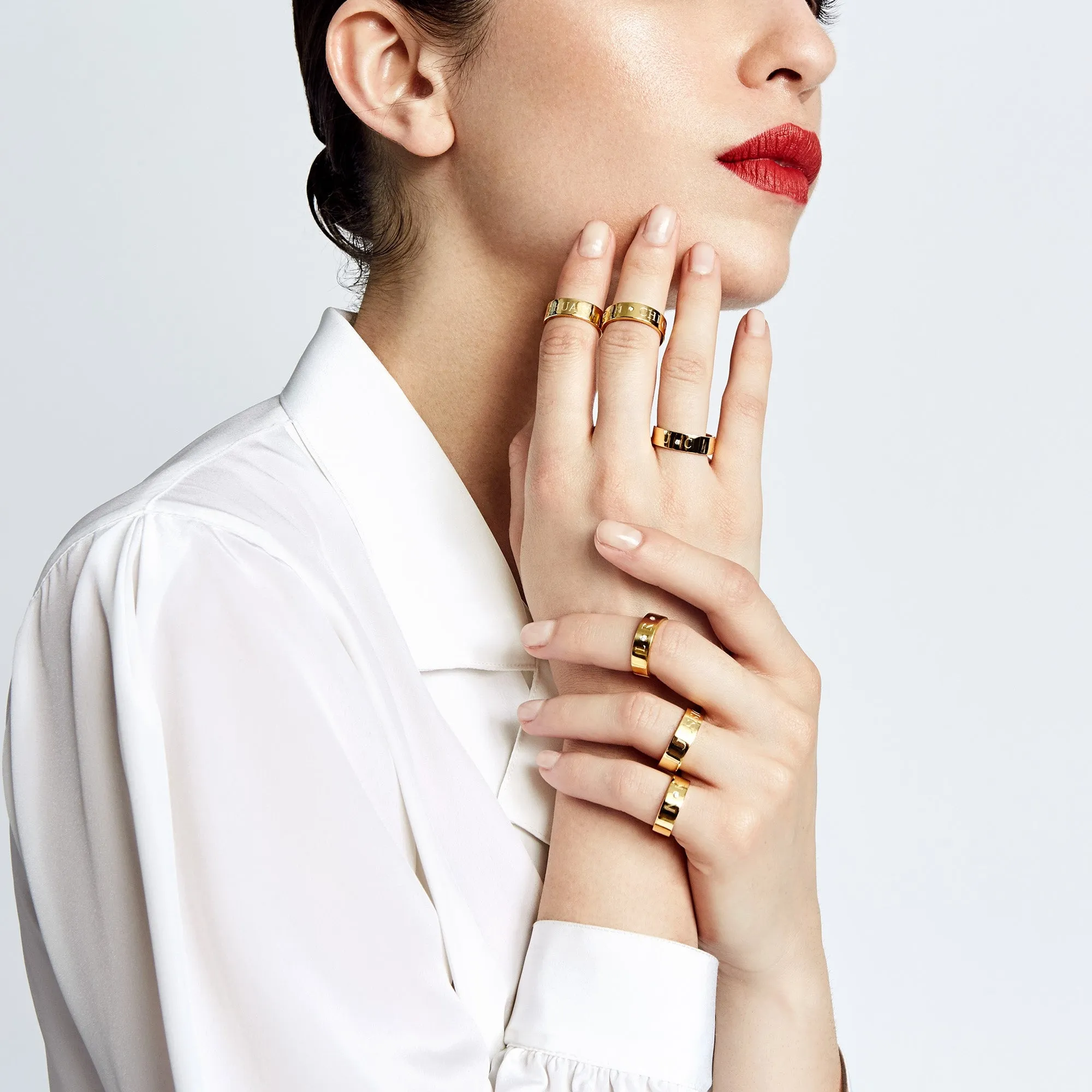 CIELA ENGRAVED RING BAND sold by SARAH CHLOE product image thumbnail 2