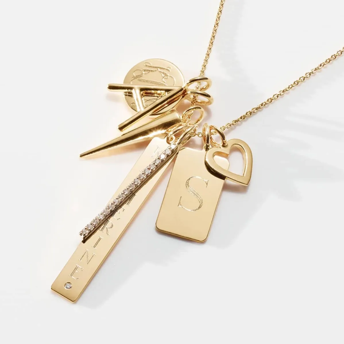 SOPHIA MEDALLION NECKLACE sold by SARAH CHLOE product image thumbnail 3