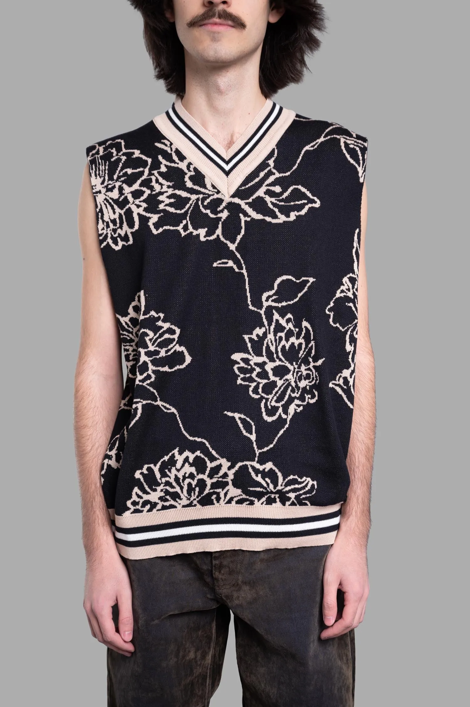 Floral Vest sold by Plus Zero Concept Store product image thumbnail 2