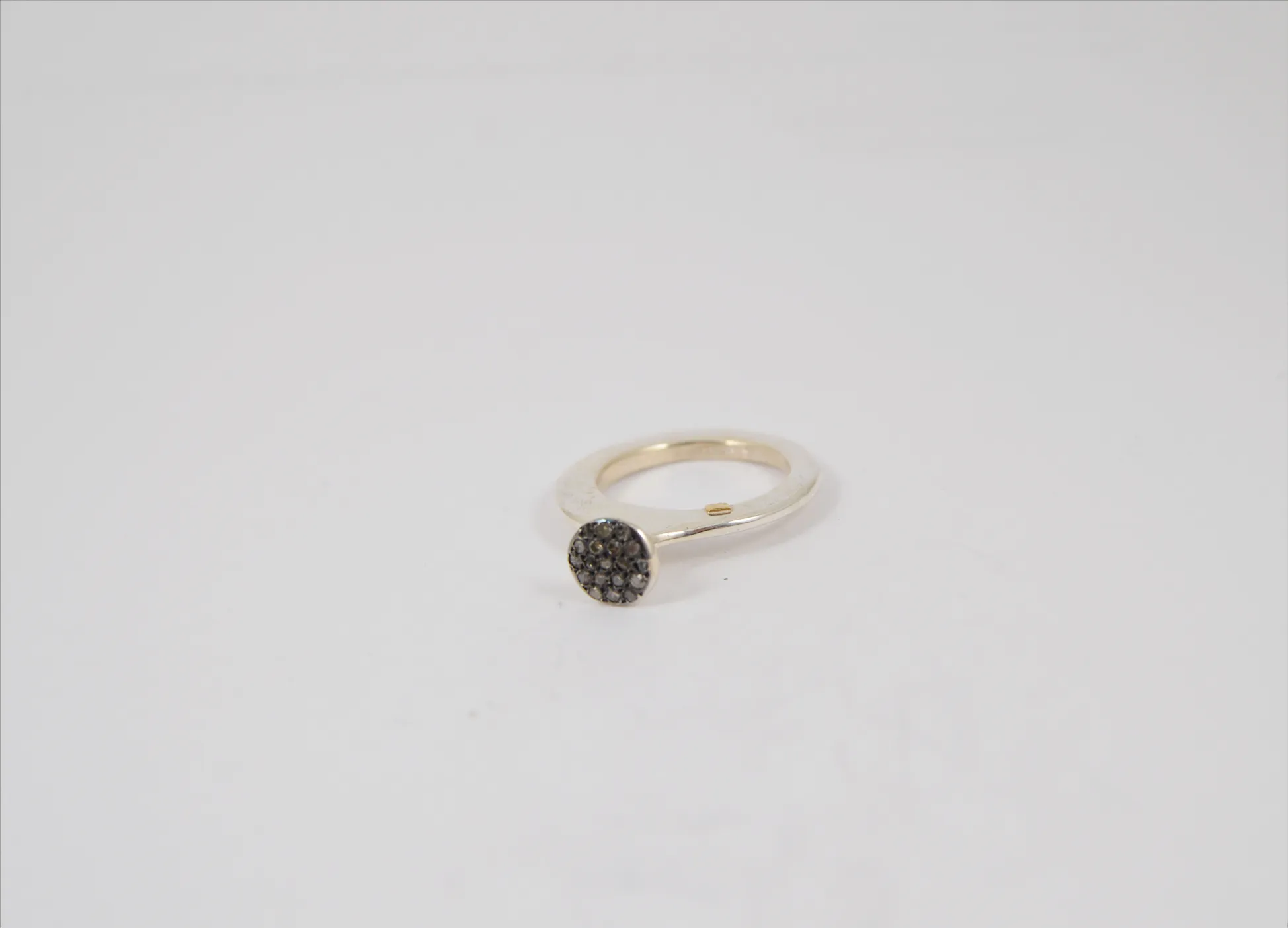 Elvia Diamonds & Silver Ring sold by Plus Zero Concept Store